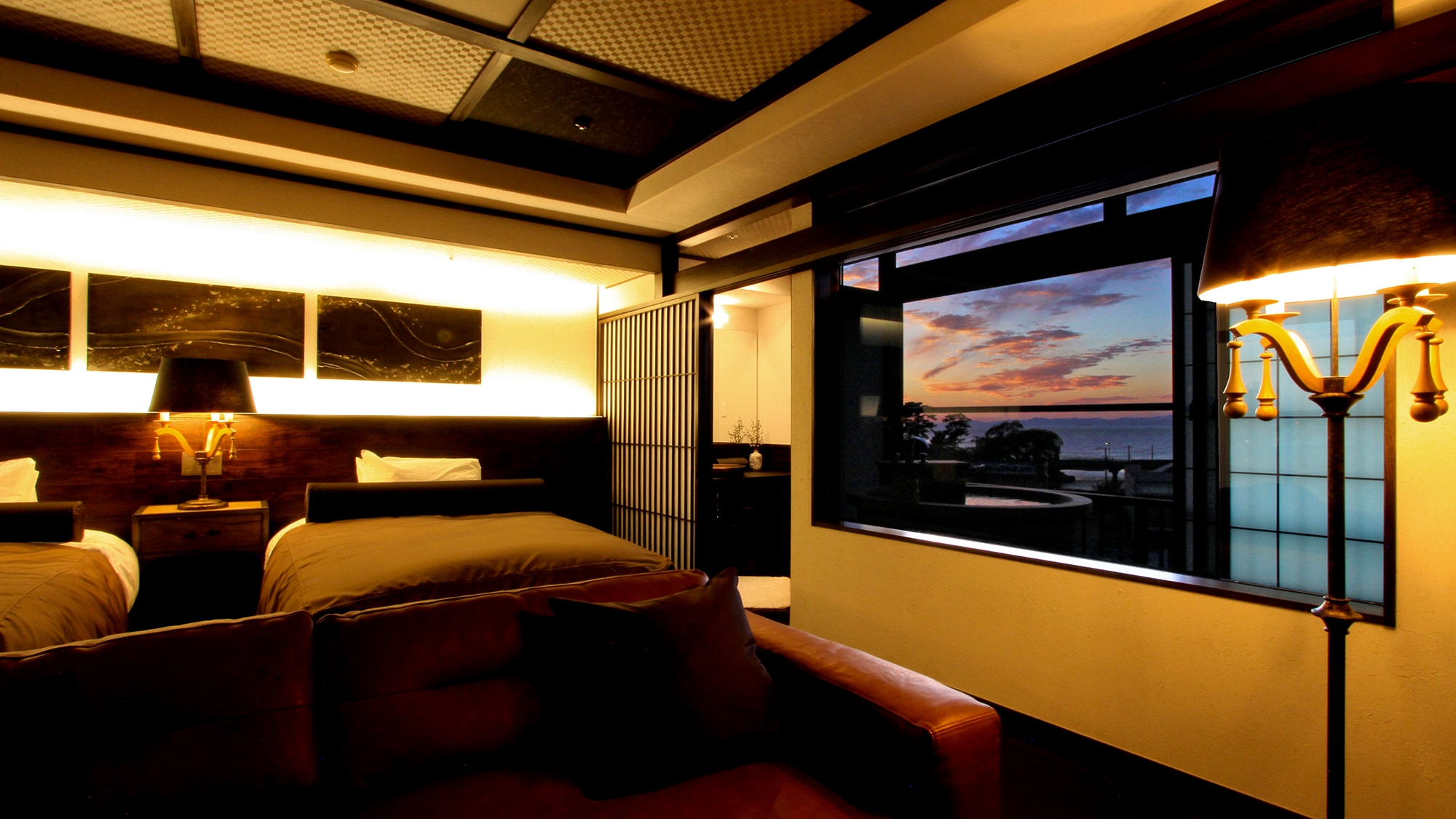Japanese-style bed room with open-air bath "Shion/Suiren"