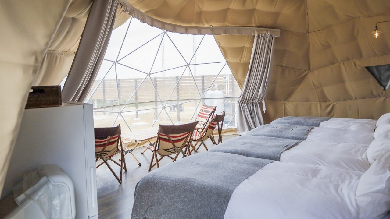 [Guest rooms] You can feel nature even from inside the dome.