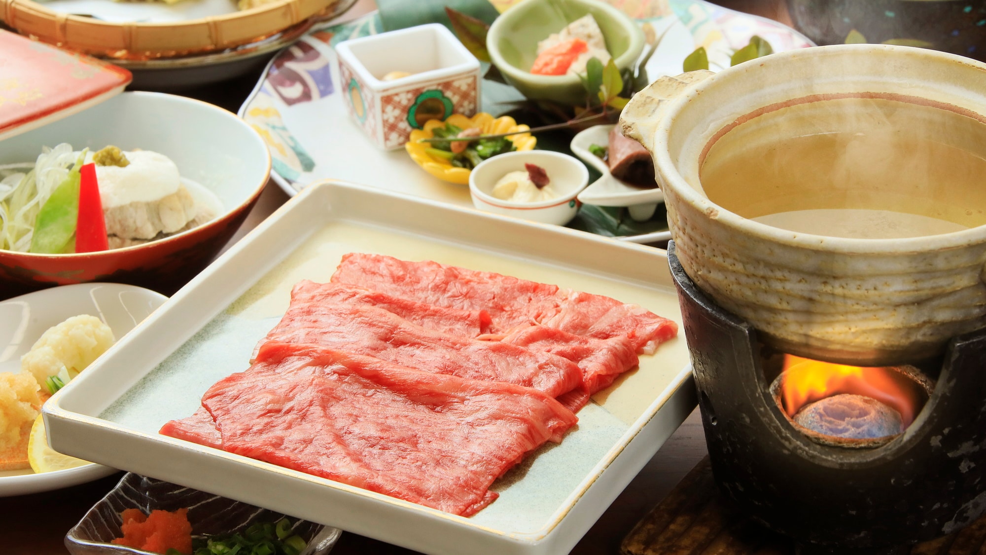 [Bữa tối Kaiseki] Khóa học Wagyu Kaiseki nơi bạn có thể thưởng thức "Shabu-shabu" được chế biến từ thịt bò đen Nhật Bản được tuyển chọn đặc biệt