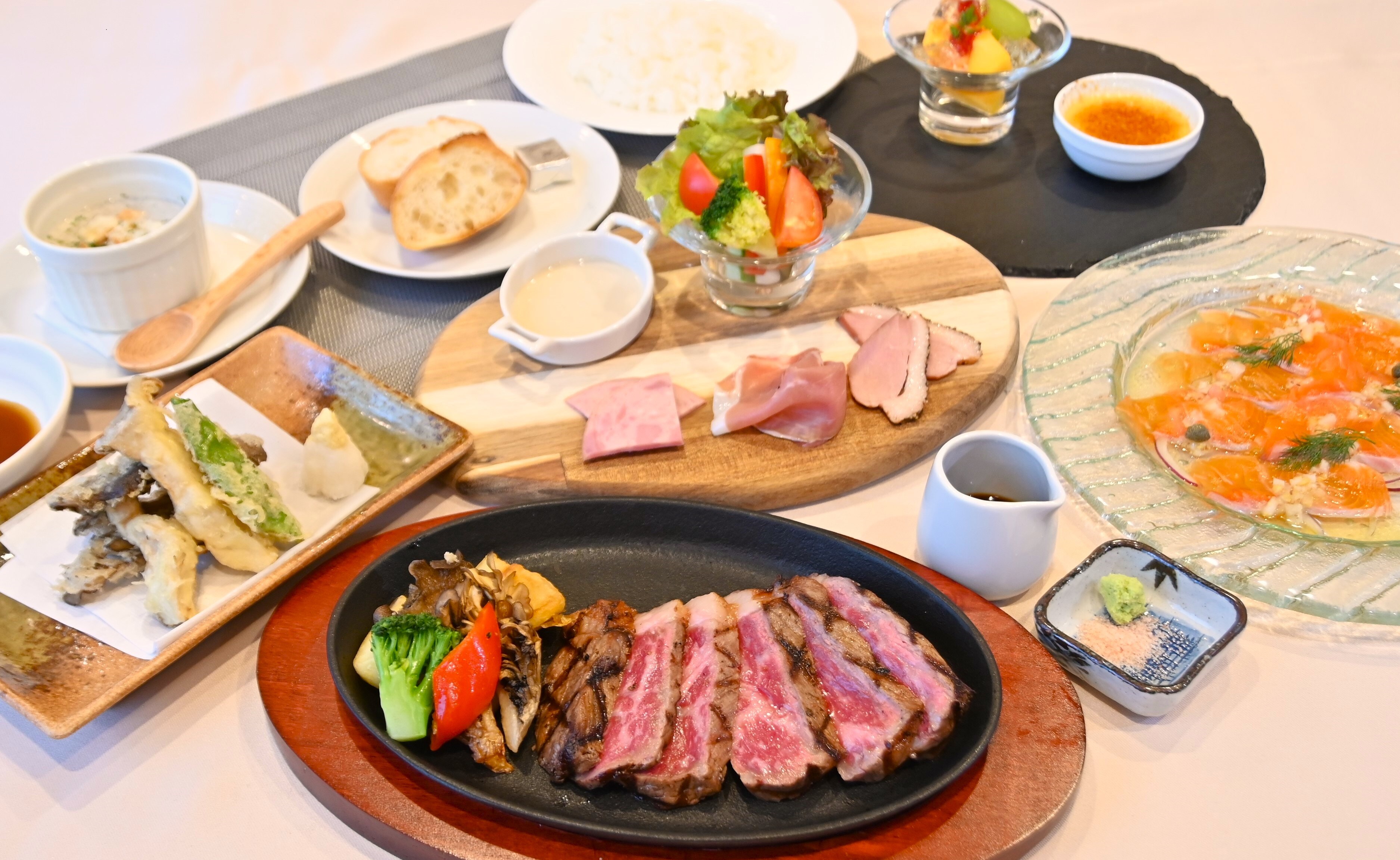 คอร์สอาหารเย็นต้นตำรับที่เชฟแนะนำ♪