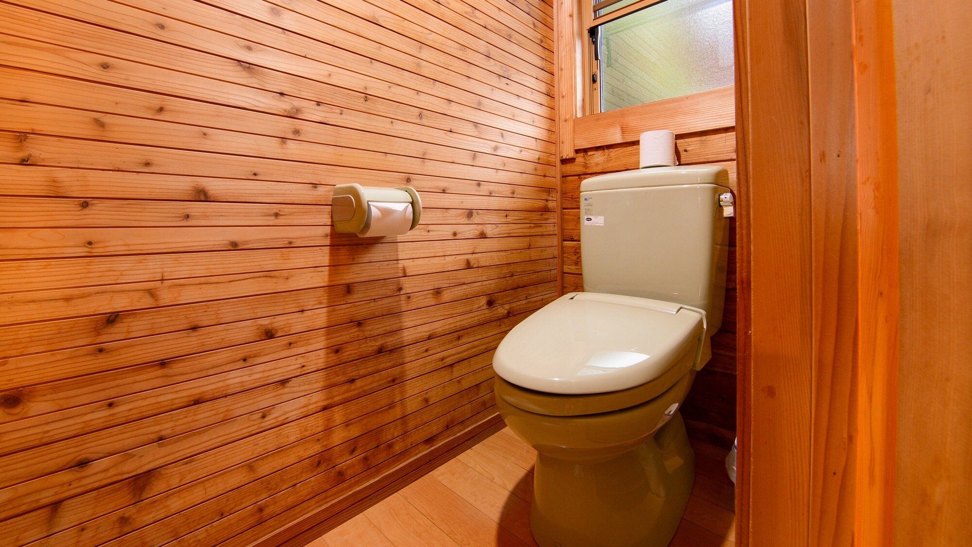 *[Log House/E] บ้านไม้ซุงมีห้องน้ำและห้องส้วม