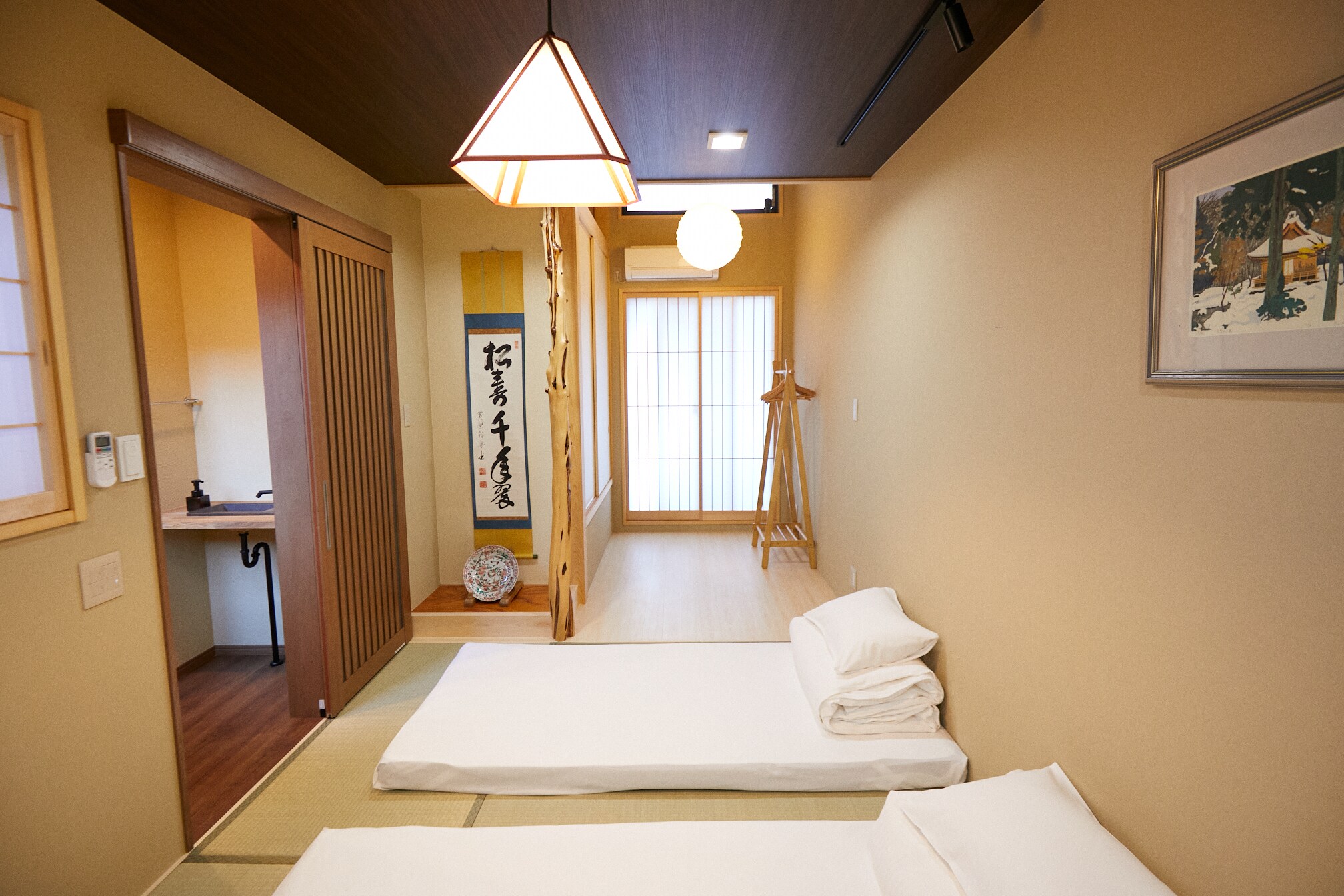 2nd floor bedroom