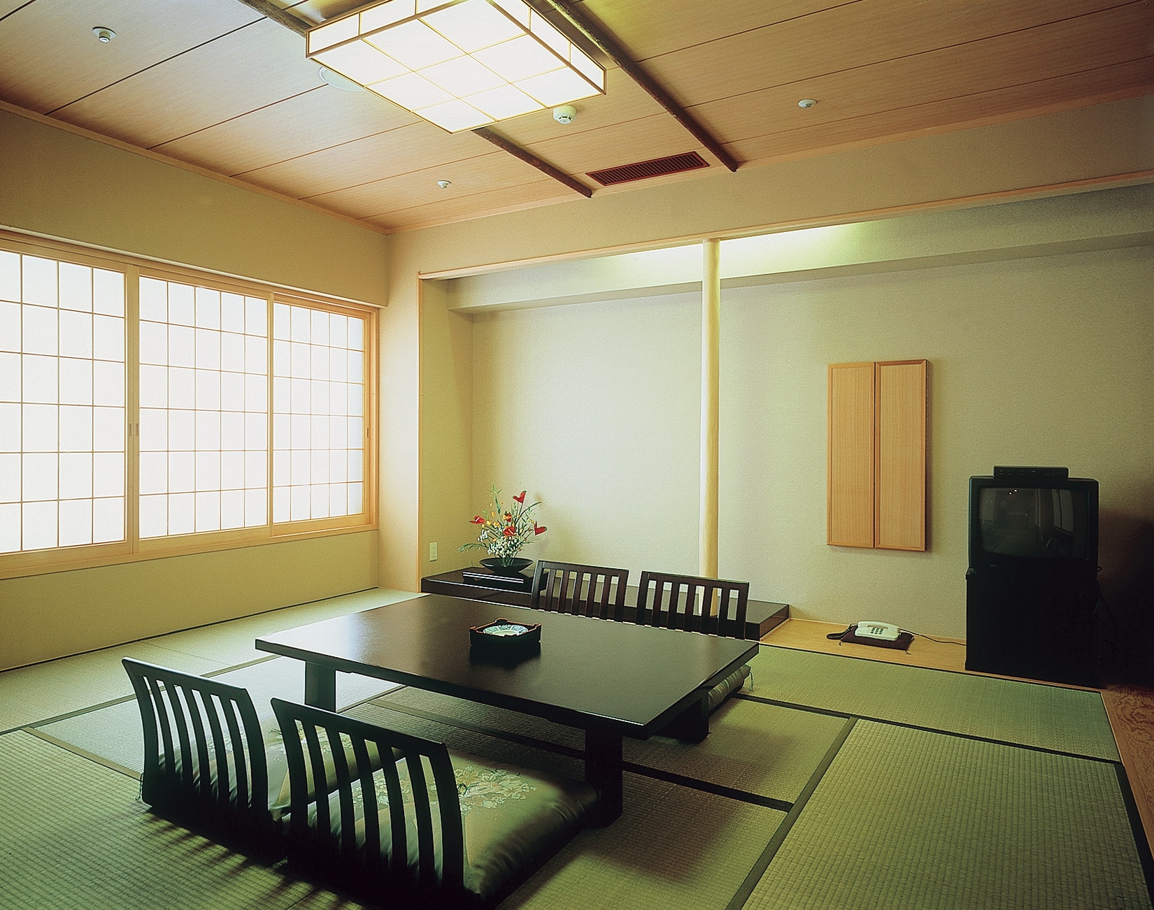 Japanese-style room (10 tatami mats in Kyoto)