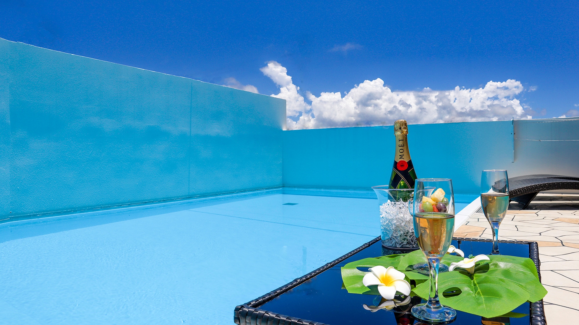 [Executive] Experience a sense of freedom and extraordinary feeling in a completely separate private pool
