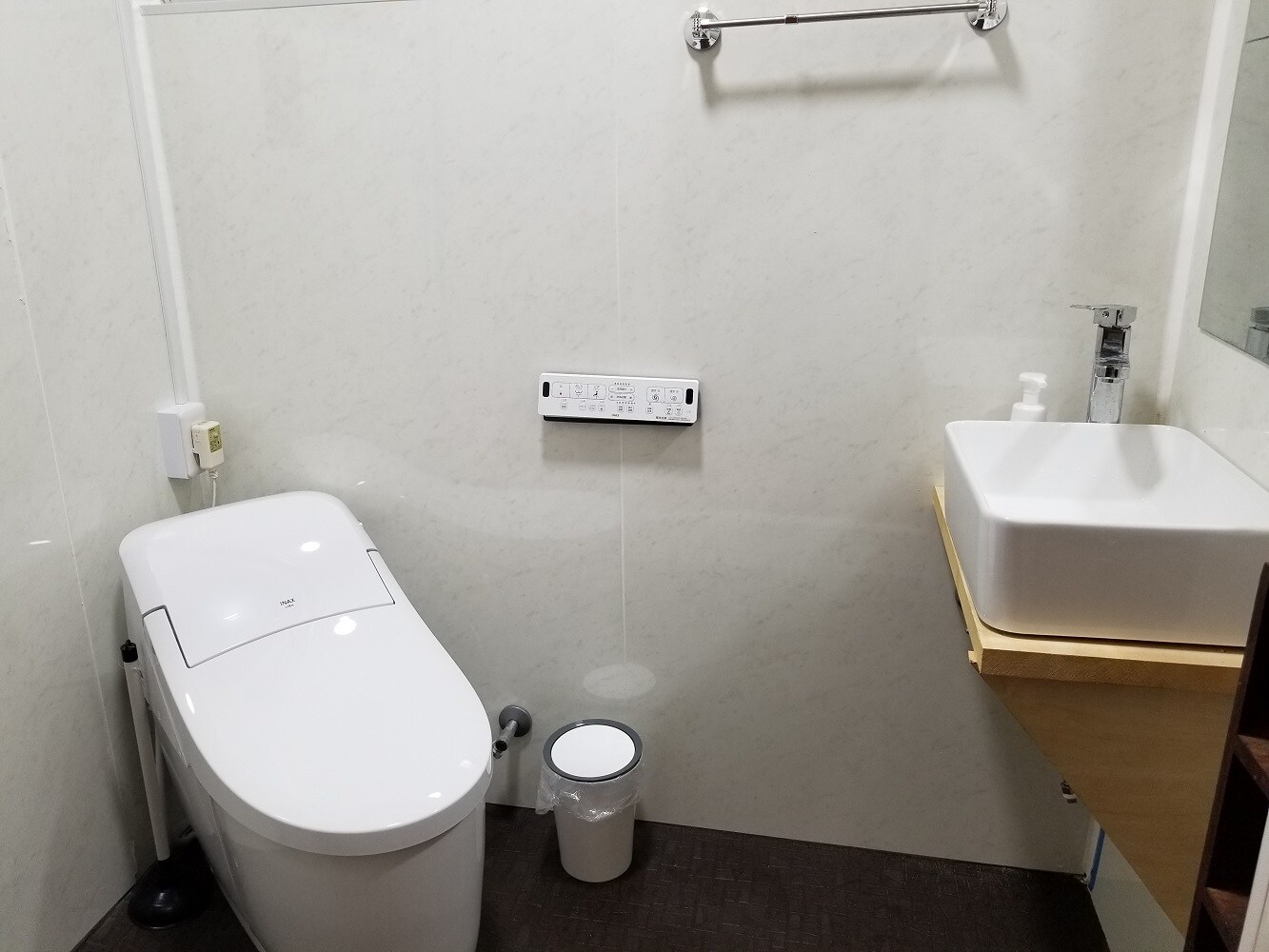 toilet