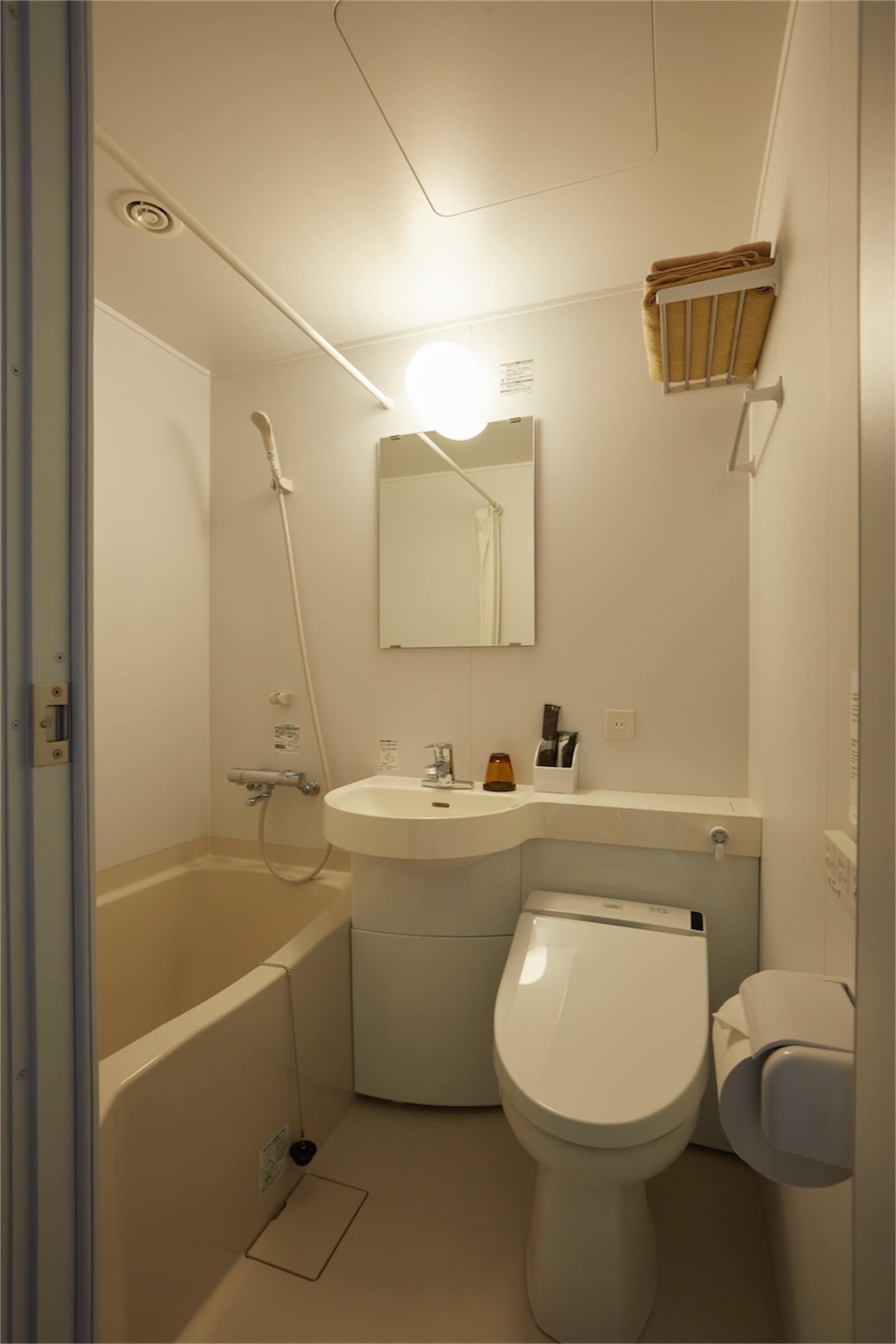 Bathroom (Moderate Single)