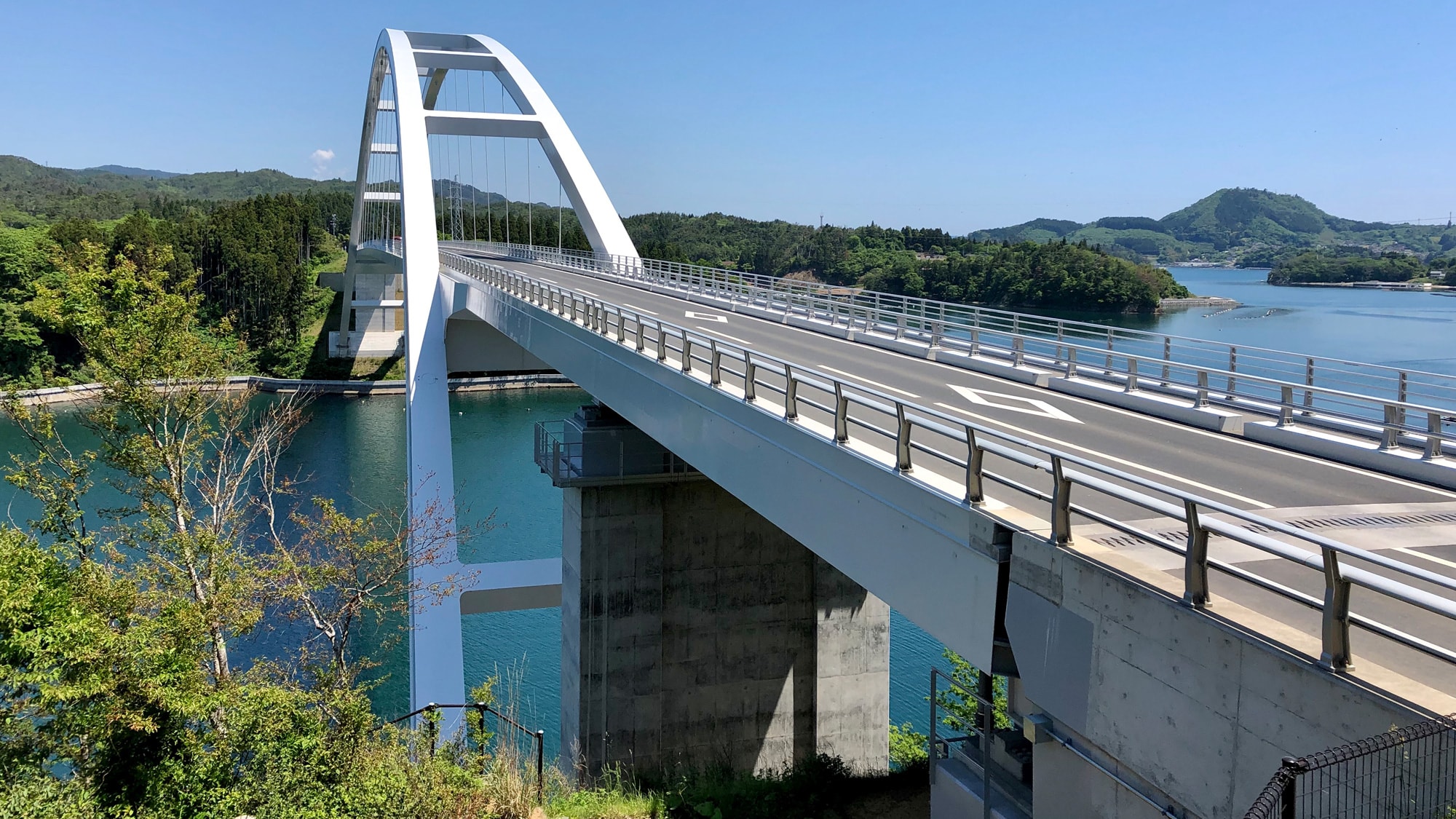 Cầu Kesennuma Oshima