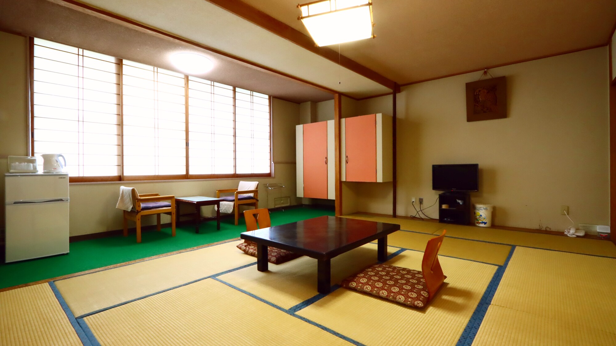 Standard Japanese-style room [with toilet]