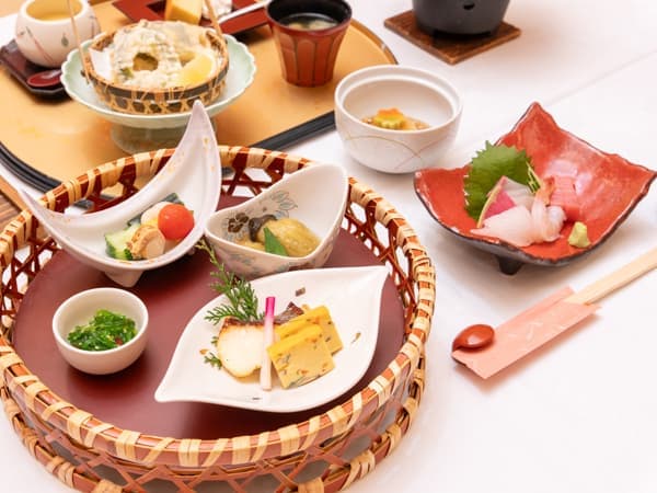餐食（例）
