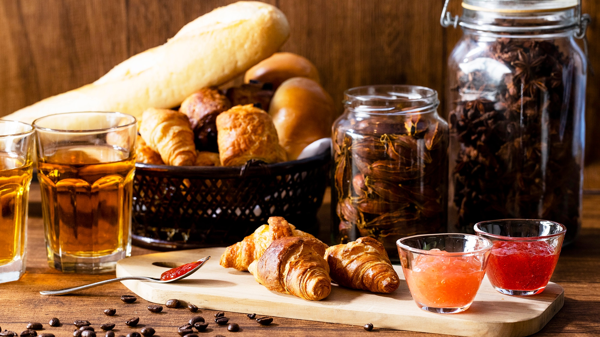 [Breakfast buffet] Enjoy warm bread that tastes as if it was freshly baked in a special oven.