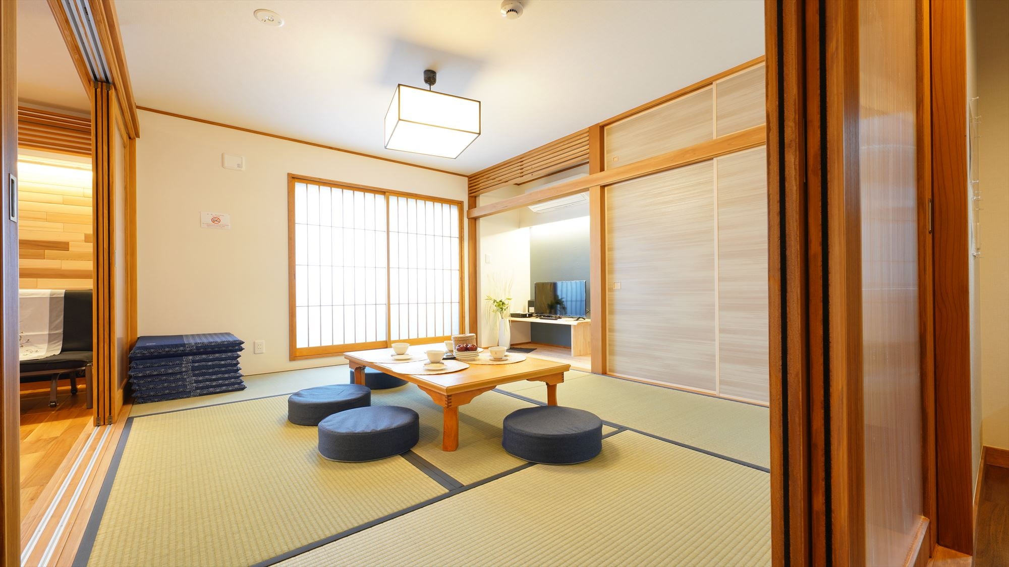 1BR (2DK/60 sqm/maximum 6 people): Western-style room + Japanese-style room