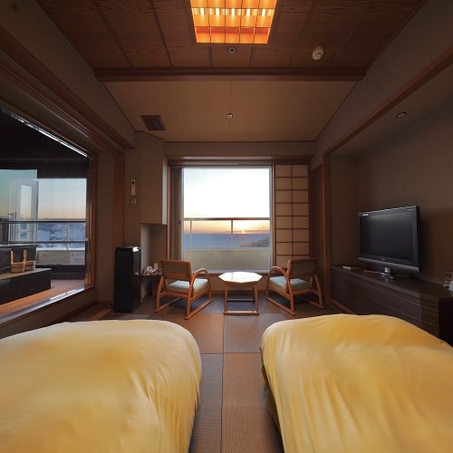 [Japanese residence] Twin bed + hot spring