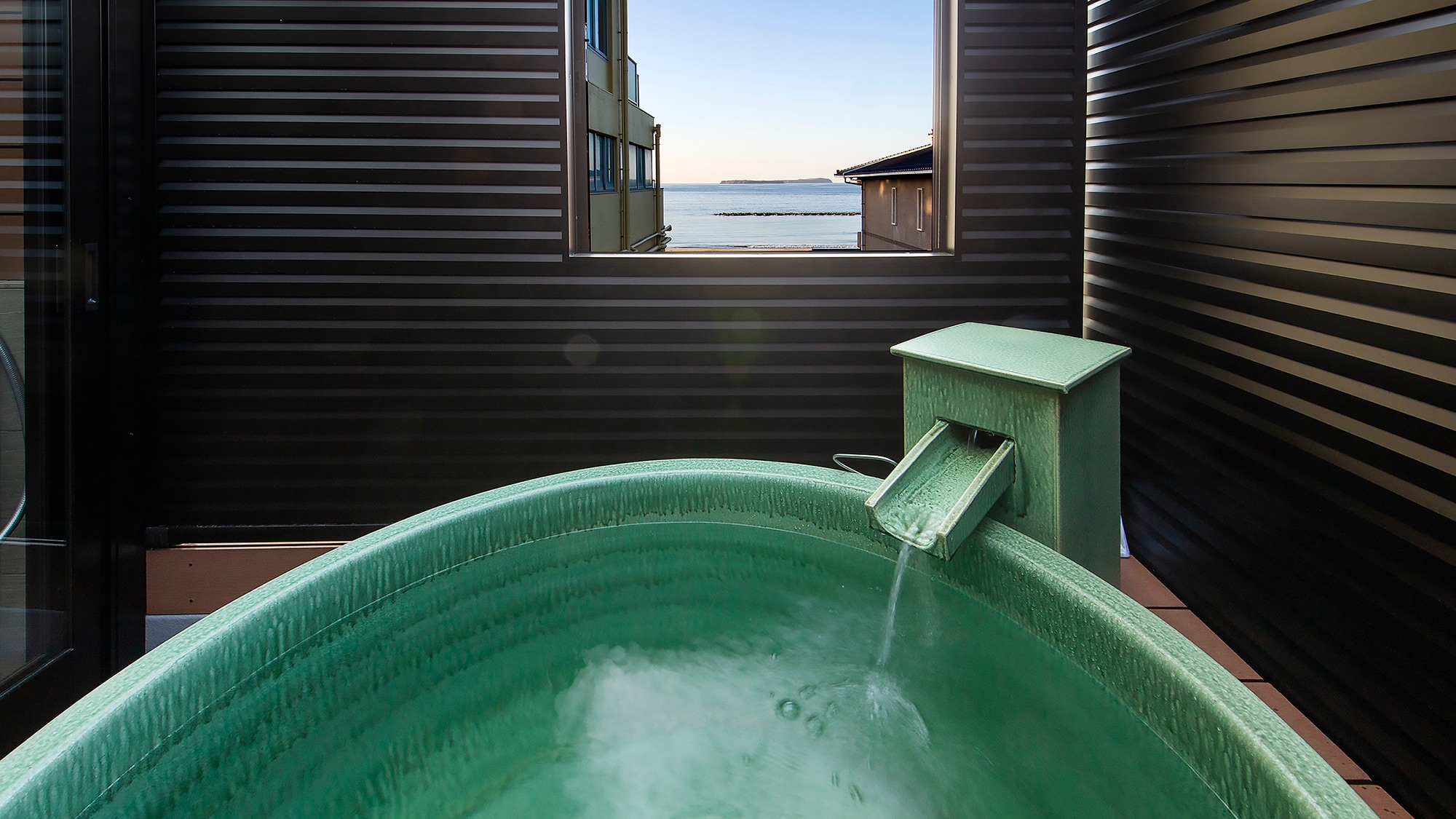 ■Guest room semi-open-air bath/hot spring [Kirame] (image) ■NEW OPEN in March 2023