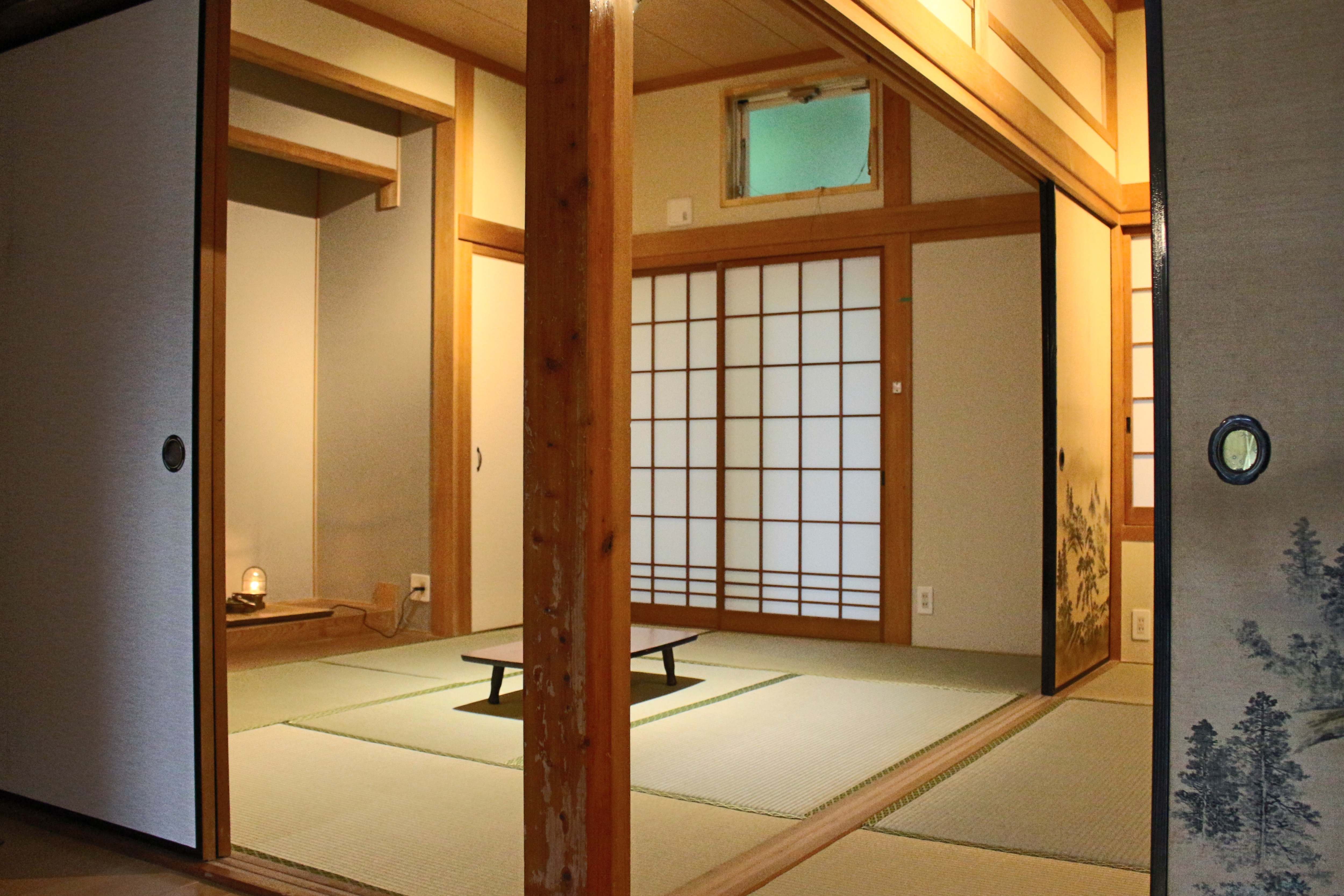 Japanese-style room for 2 to 4 people
