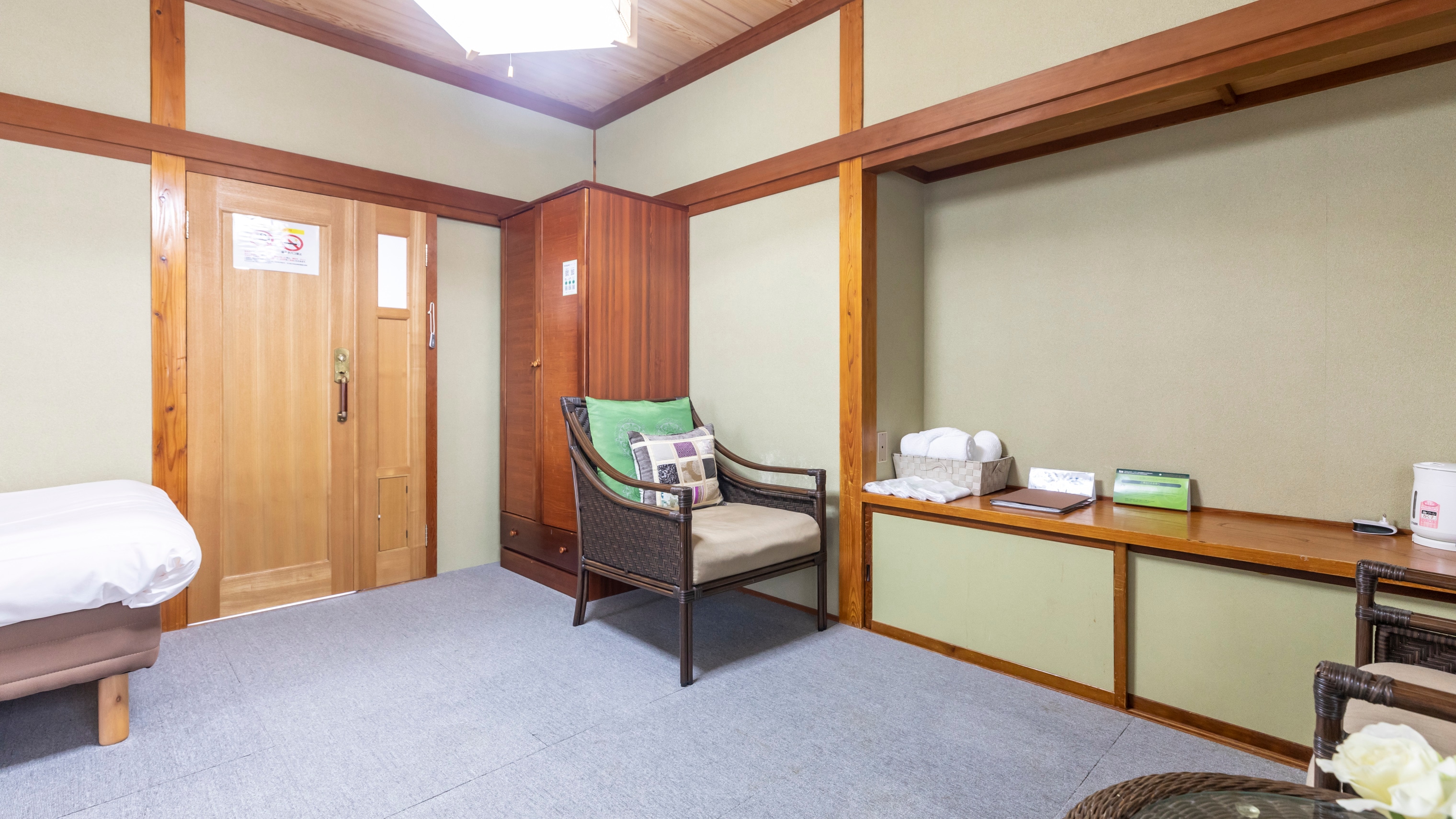 [Non-smoking] Quad room (no bath)