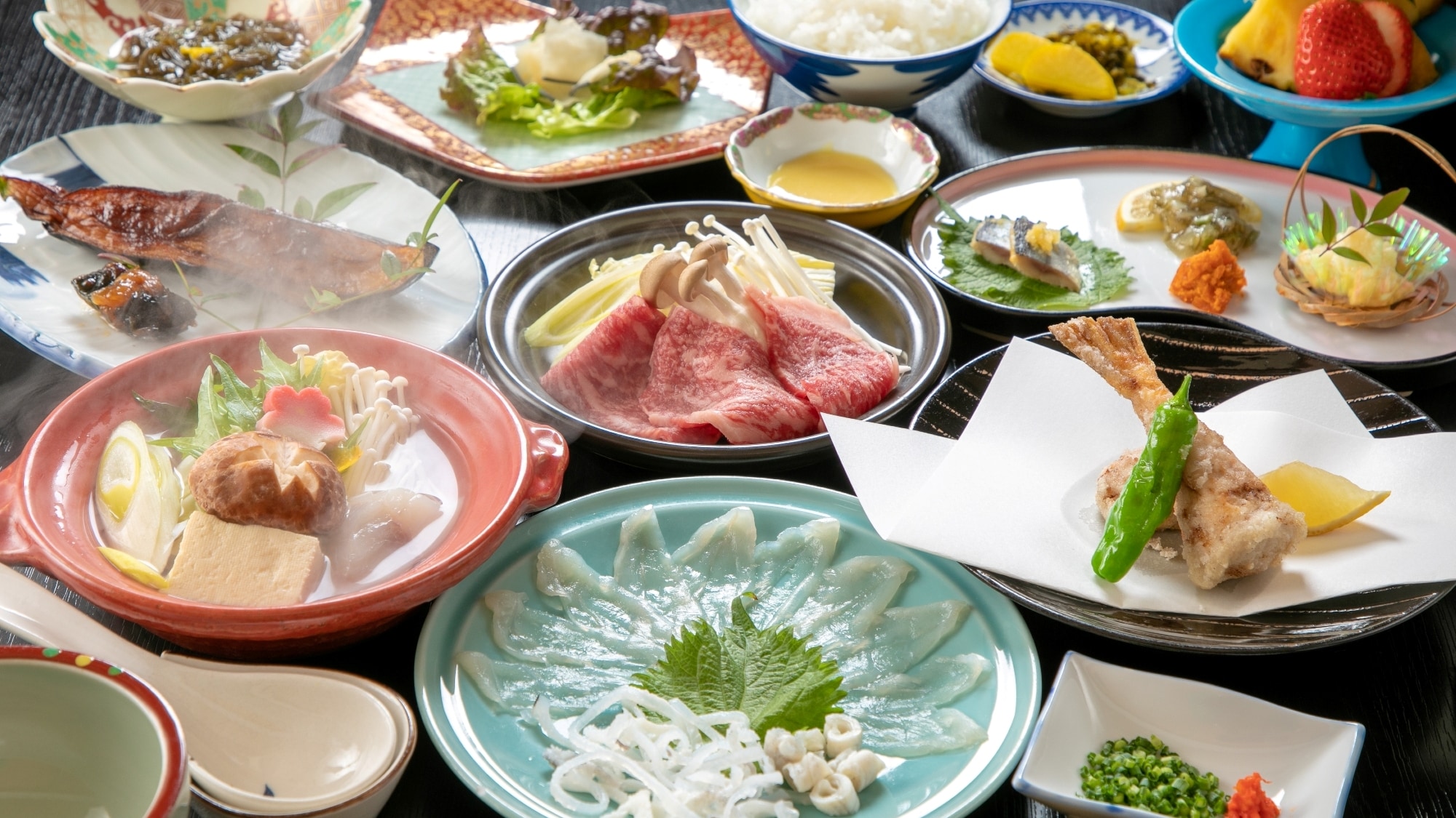 Sashimi cá nóc x thịt bò Saga x lẩu theo mùa - thưởng thức các món ăn theo mùa theo ý thích của bạn! "Kaiseki sành ăn"