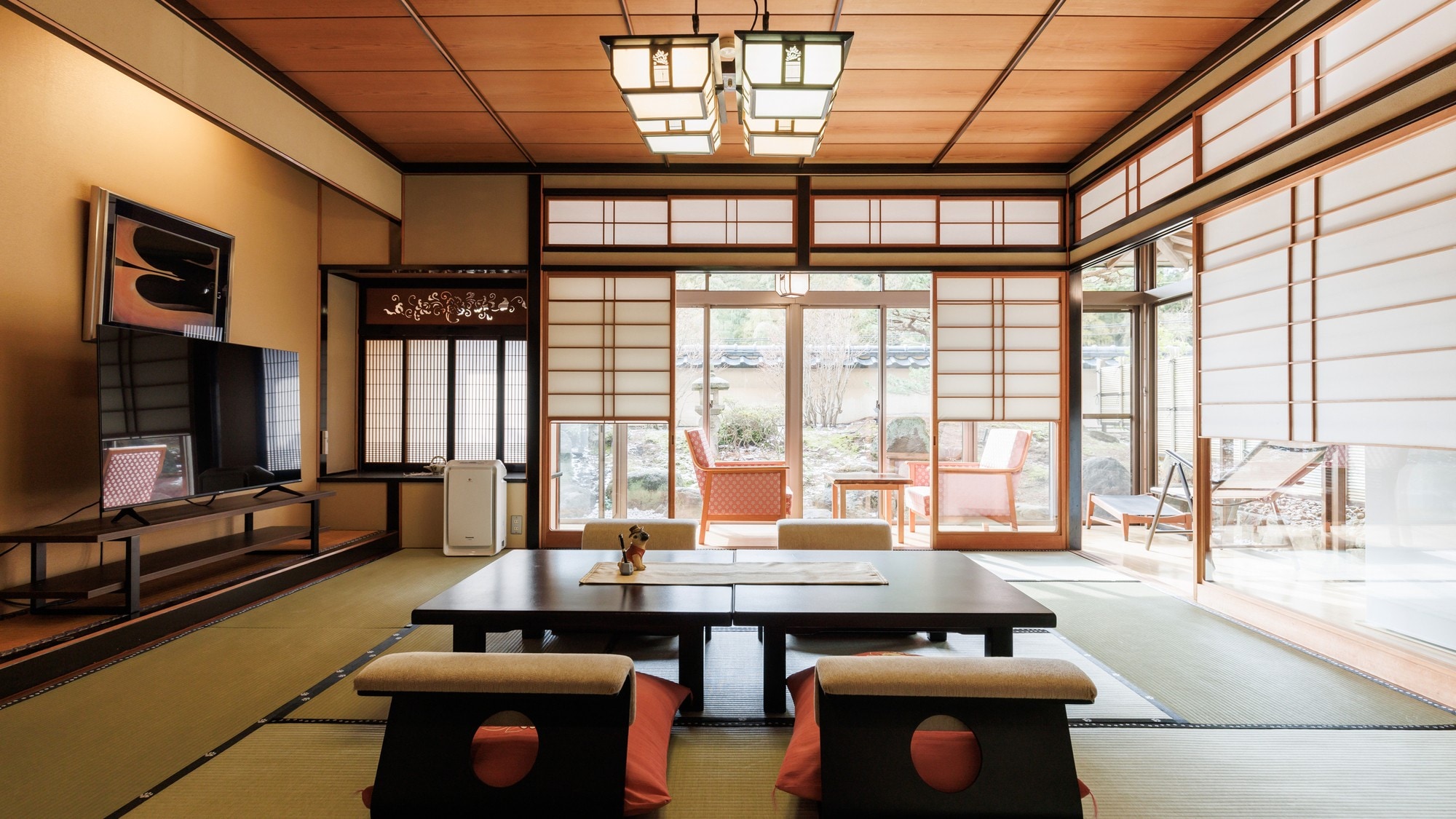 [Japanese-style guest room with semi-open-air bath and bed] Opening in March 2024!