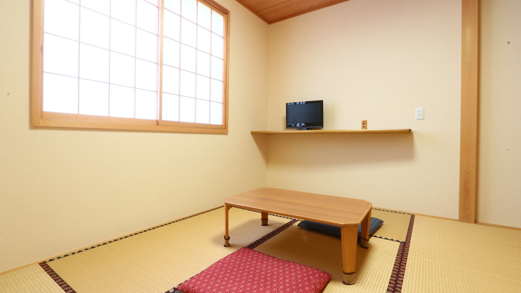 [Non-smoking] 6 tatami Japanese-style room ◆ Enjoy a relaxing stay in a bright and clean room♪*