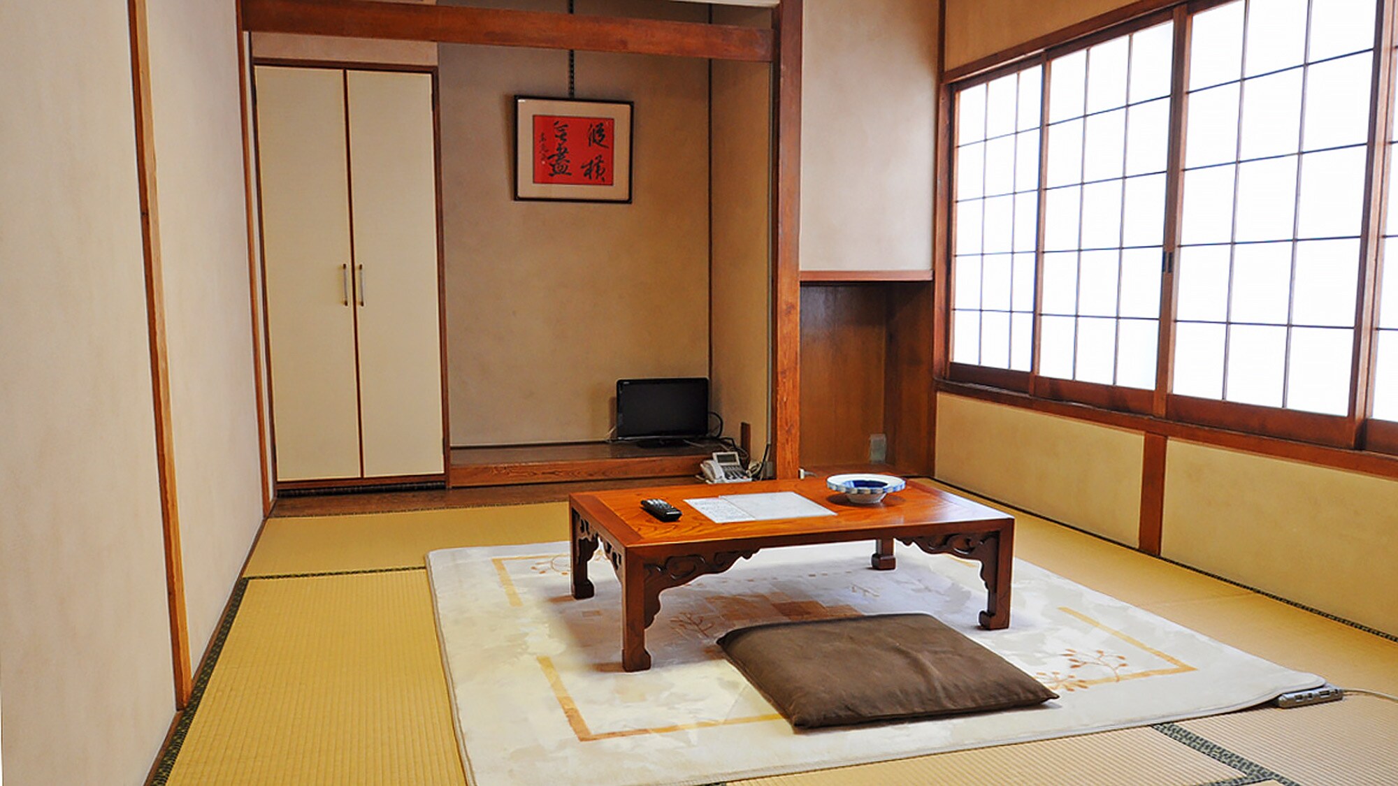 【日式房间6张榻榻米】带钥匙的房间，最多可容纳2人，具有日本风味。