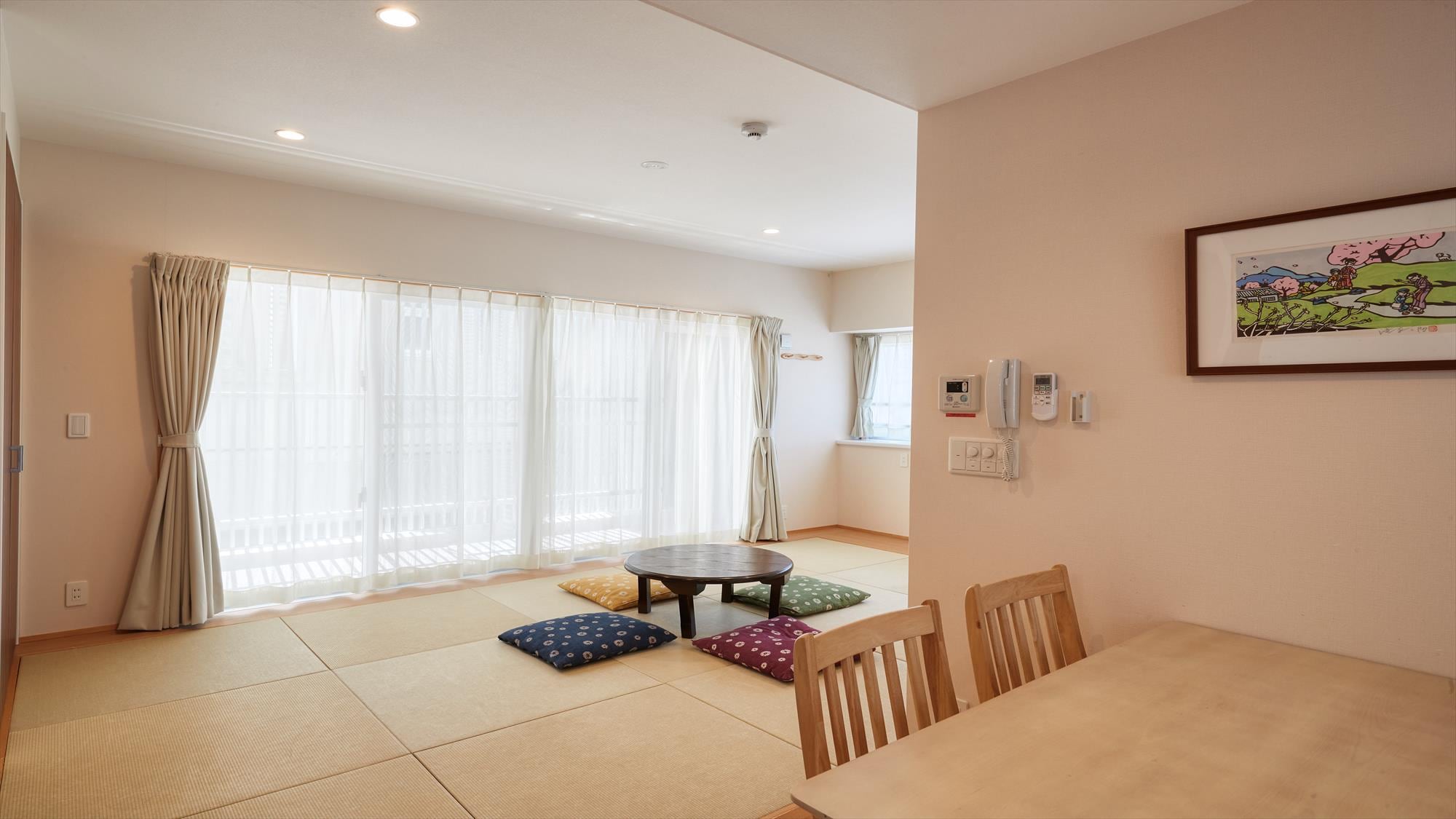 Japanese-style room