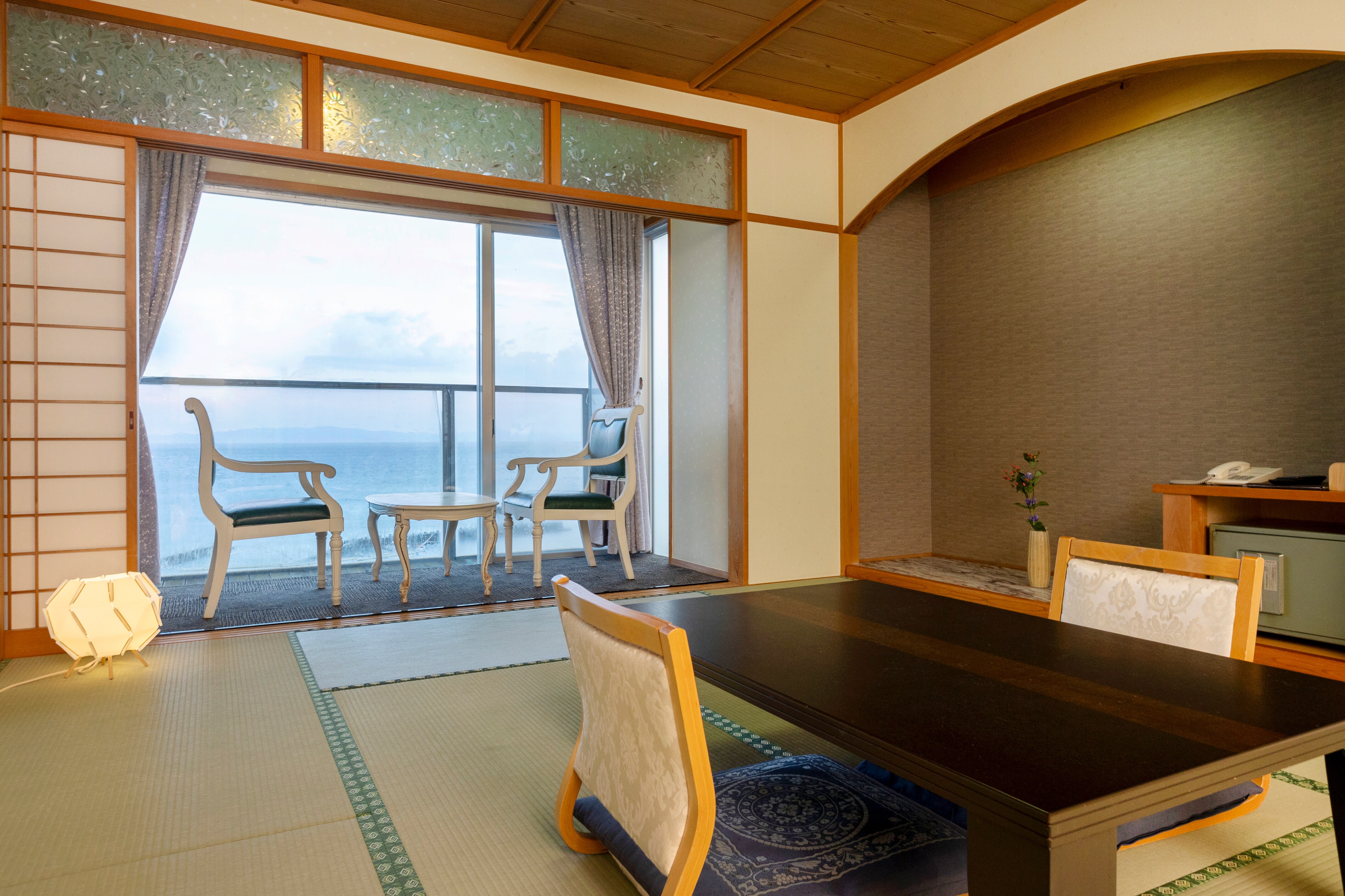 Japanese-style room
