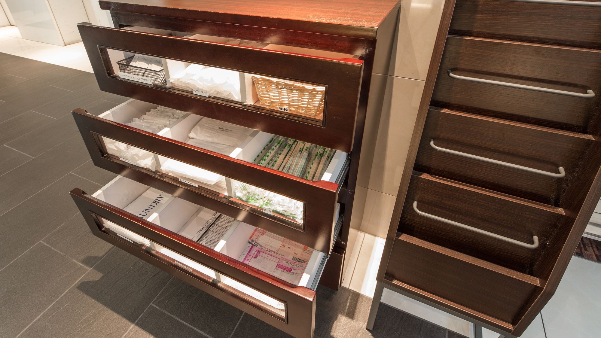 amenity rack