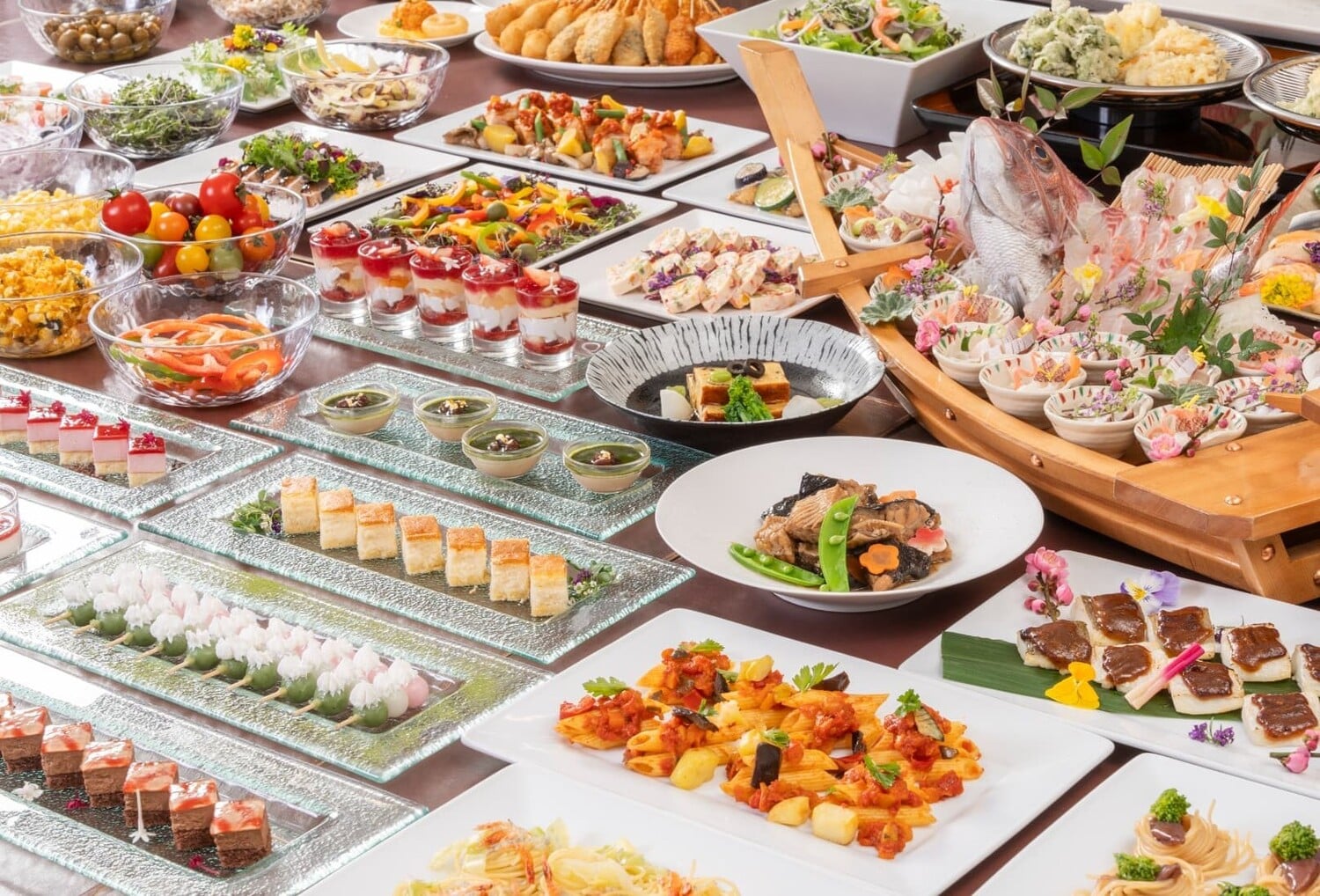 Tiệc buffet tối