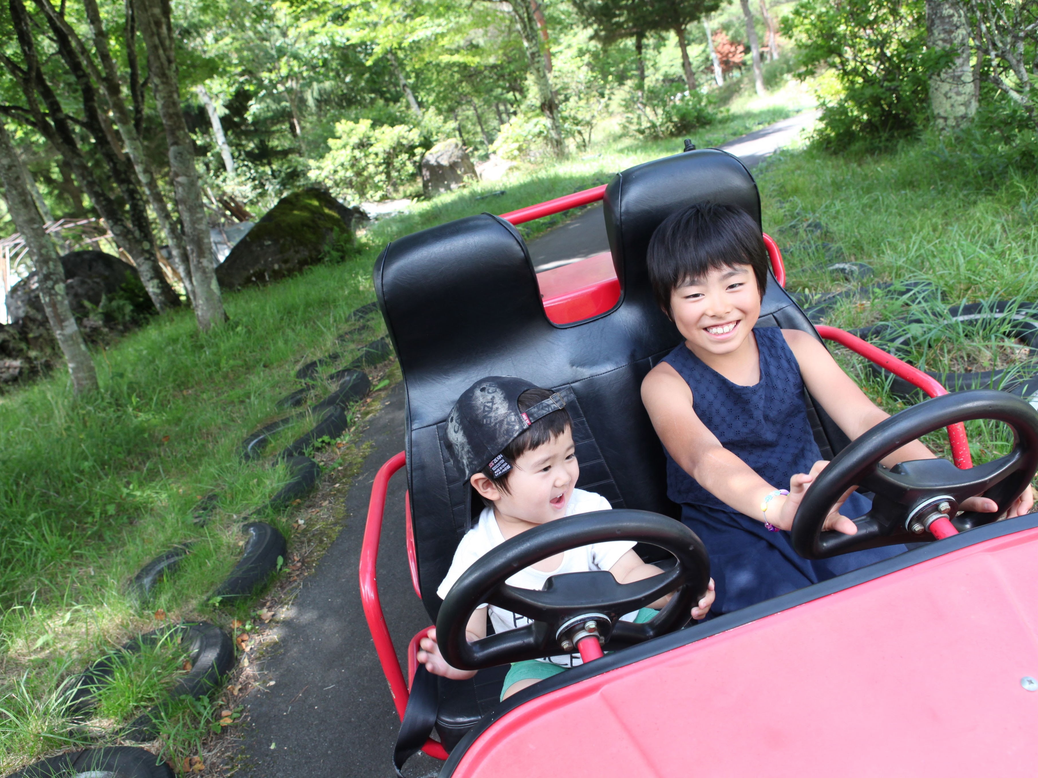 Let's play with go-kart