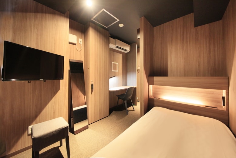 Premium Capsule Room