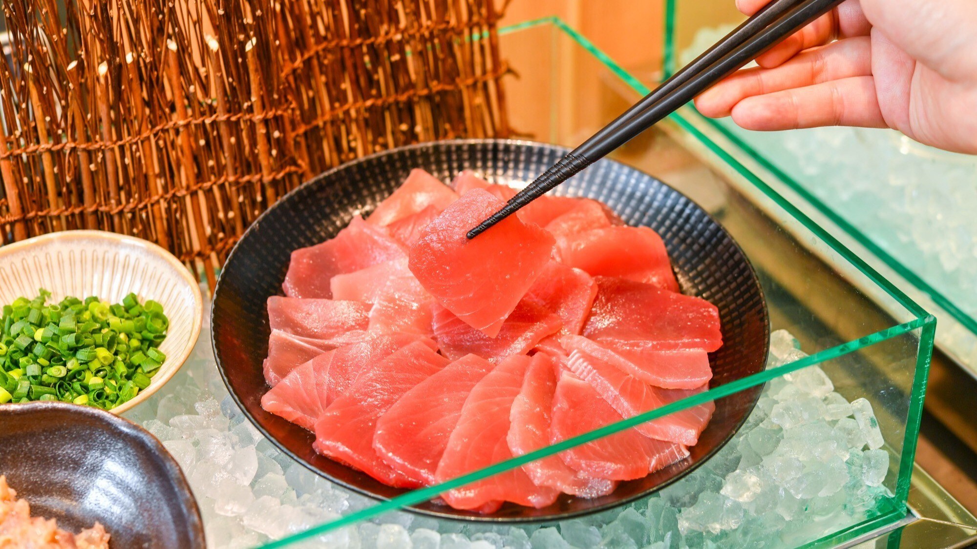 金枪鱼生鱼片