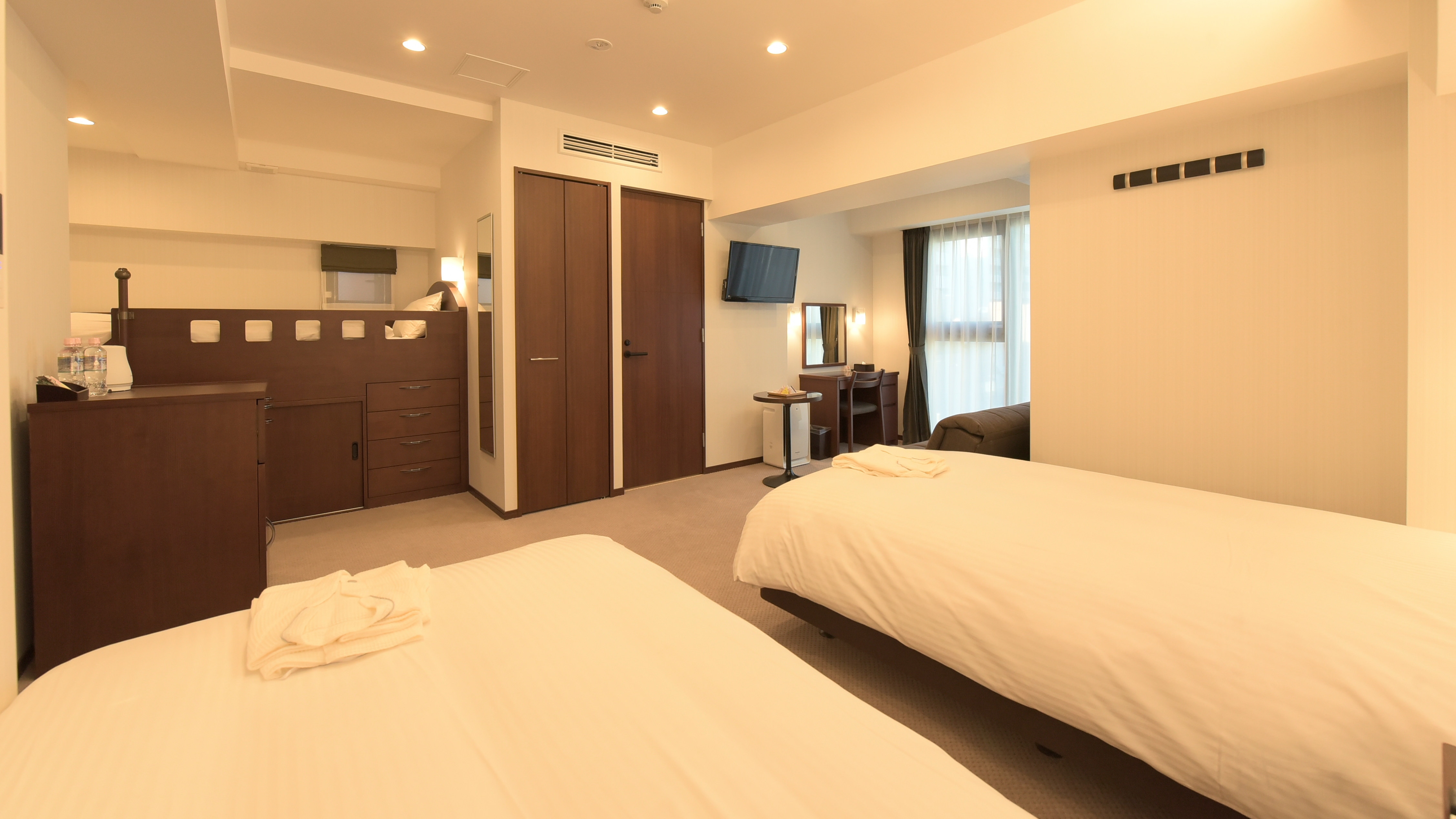Western-style room overall view