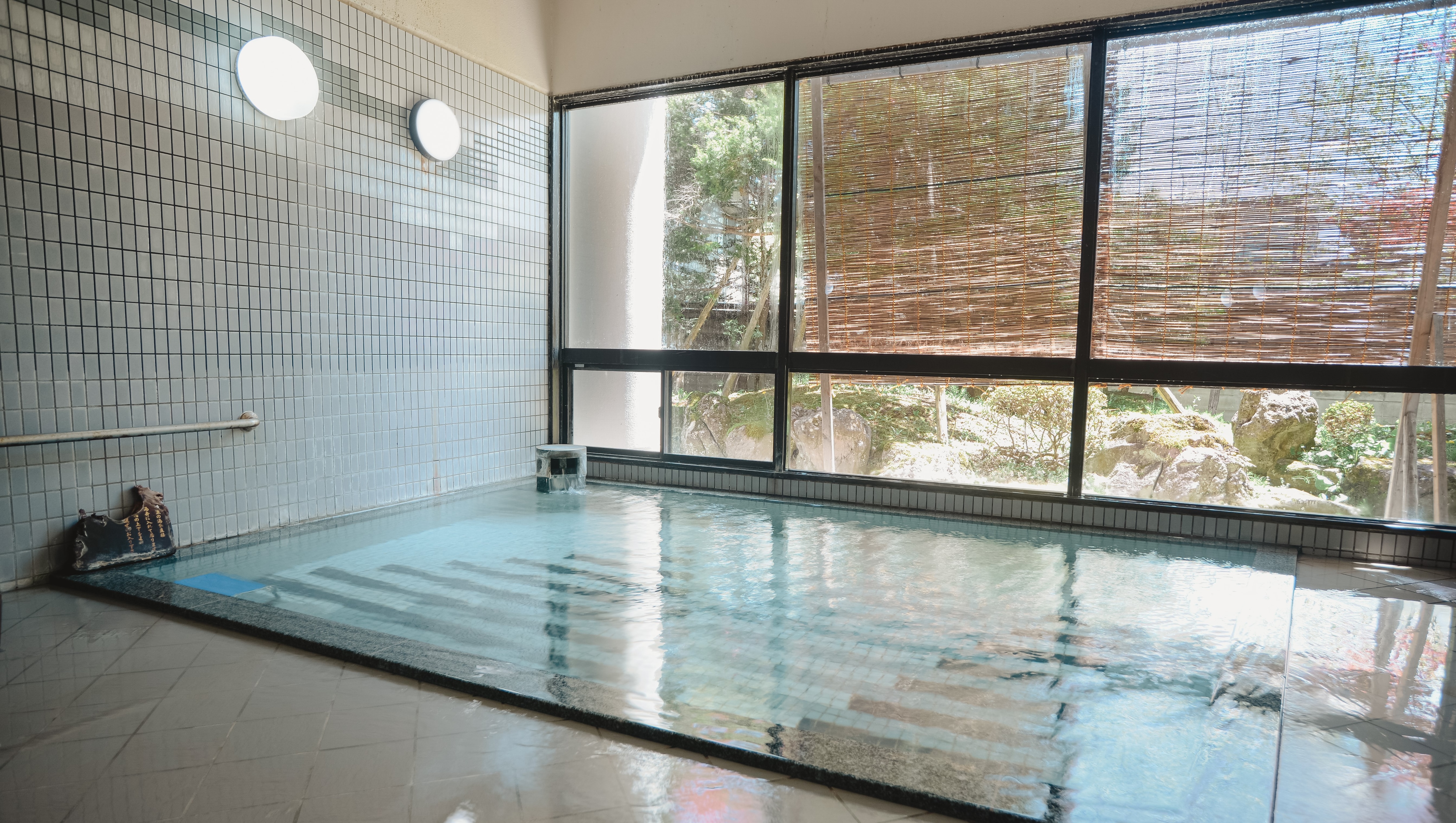 Main building, large public bath, women's