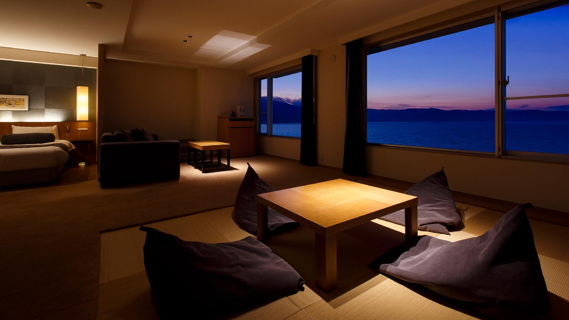 【 클럽 부관 DX 화양실 】 시간에 따라 시시각각 옮겨가는 절경을 큰 창에서 일망. ※이미지