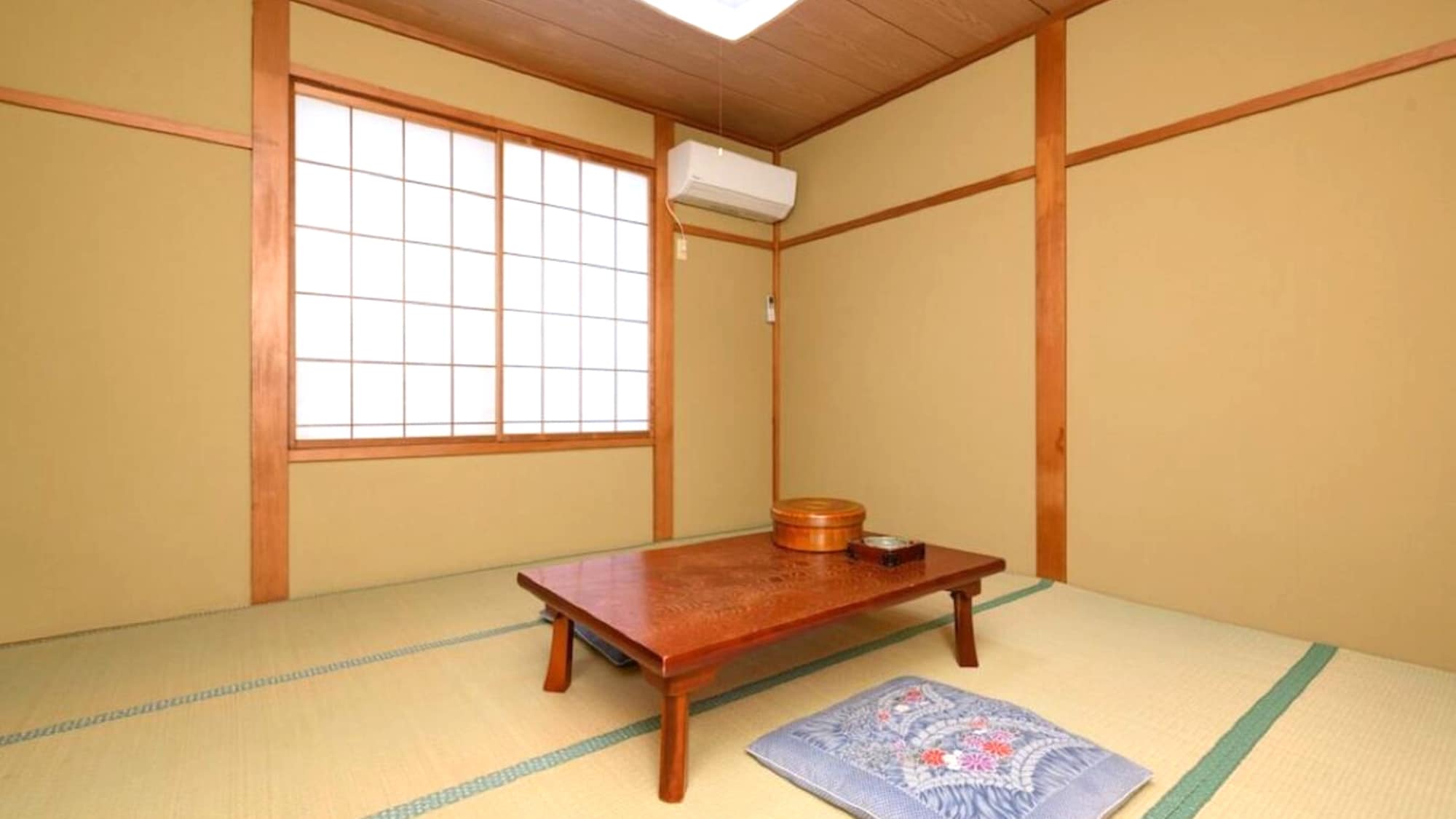 [Japanese-style room] 1-3 people [Free Wi-Fi]