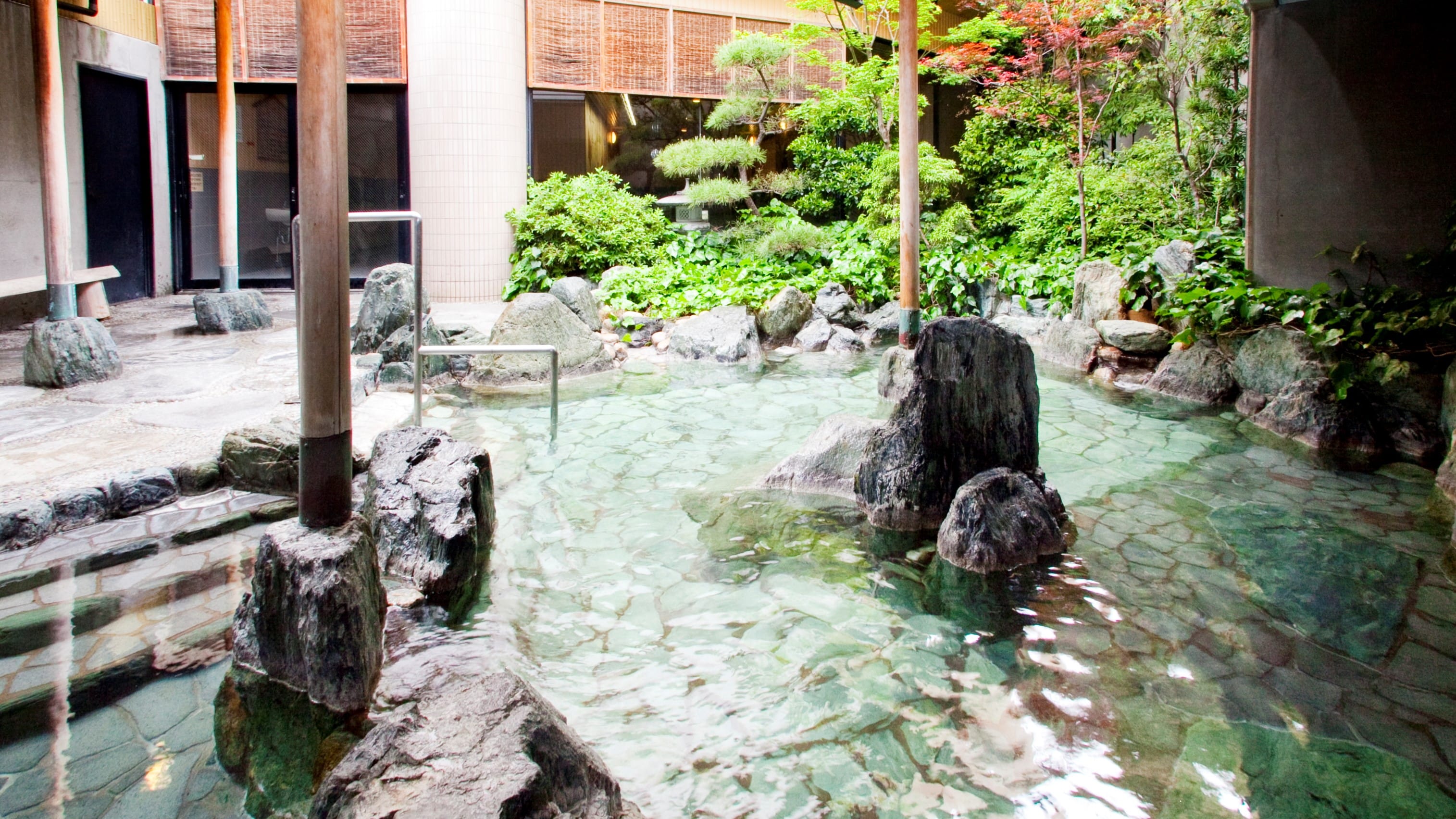 Sansuikan 1st floor large communal bath, Kabuki-no-yu, open-air bath