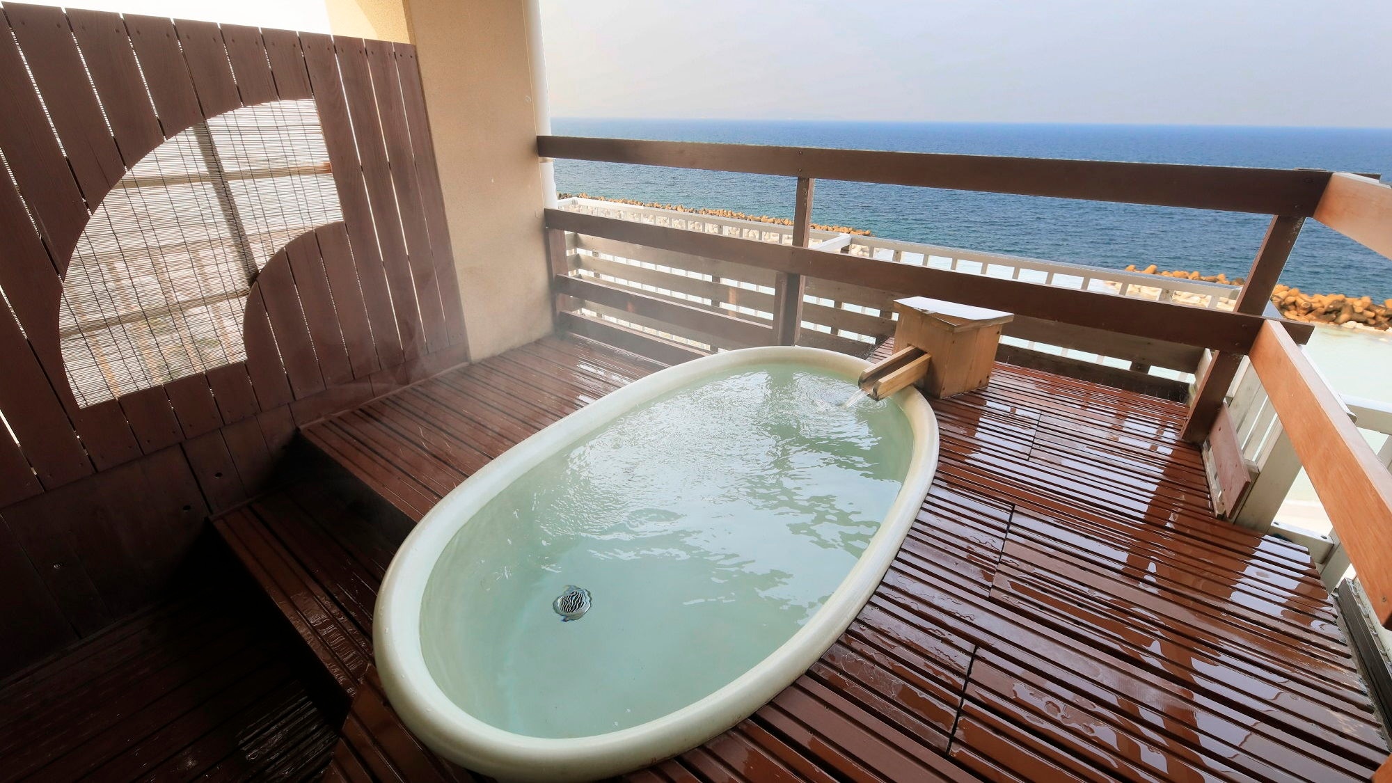 【附露天浴池＆全景按摩浴缸】日西合璧雙床房/50平方米（例）