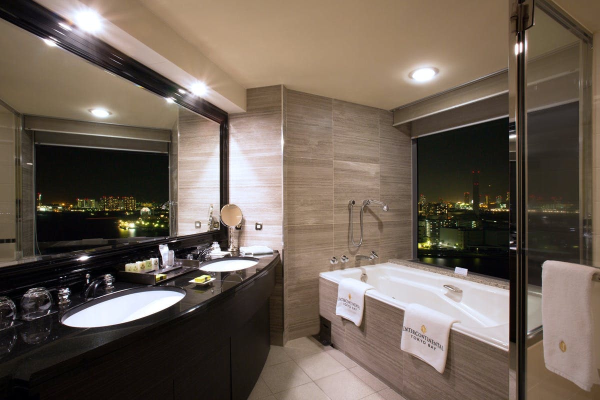 Club Floor Junior Suite Double (No Smoking) 1