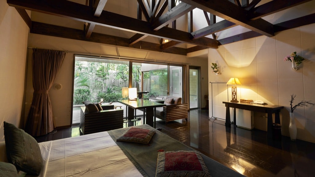 【VIP客房】岩浴、露天浴池、室內按摩浴缸