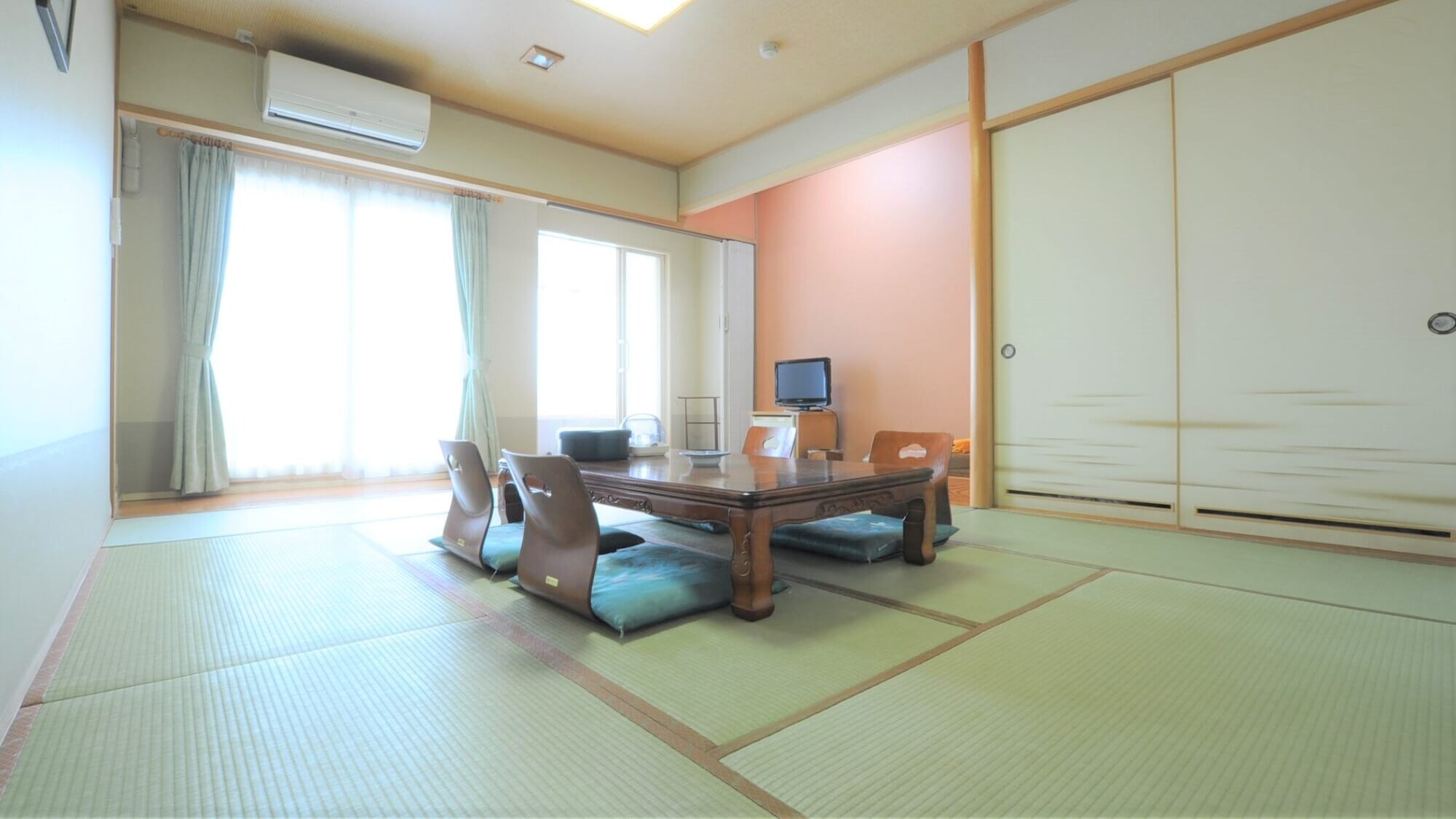 ■ Japanese-style room