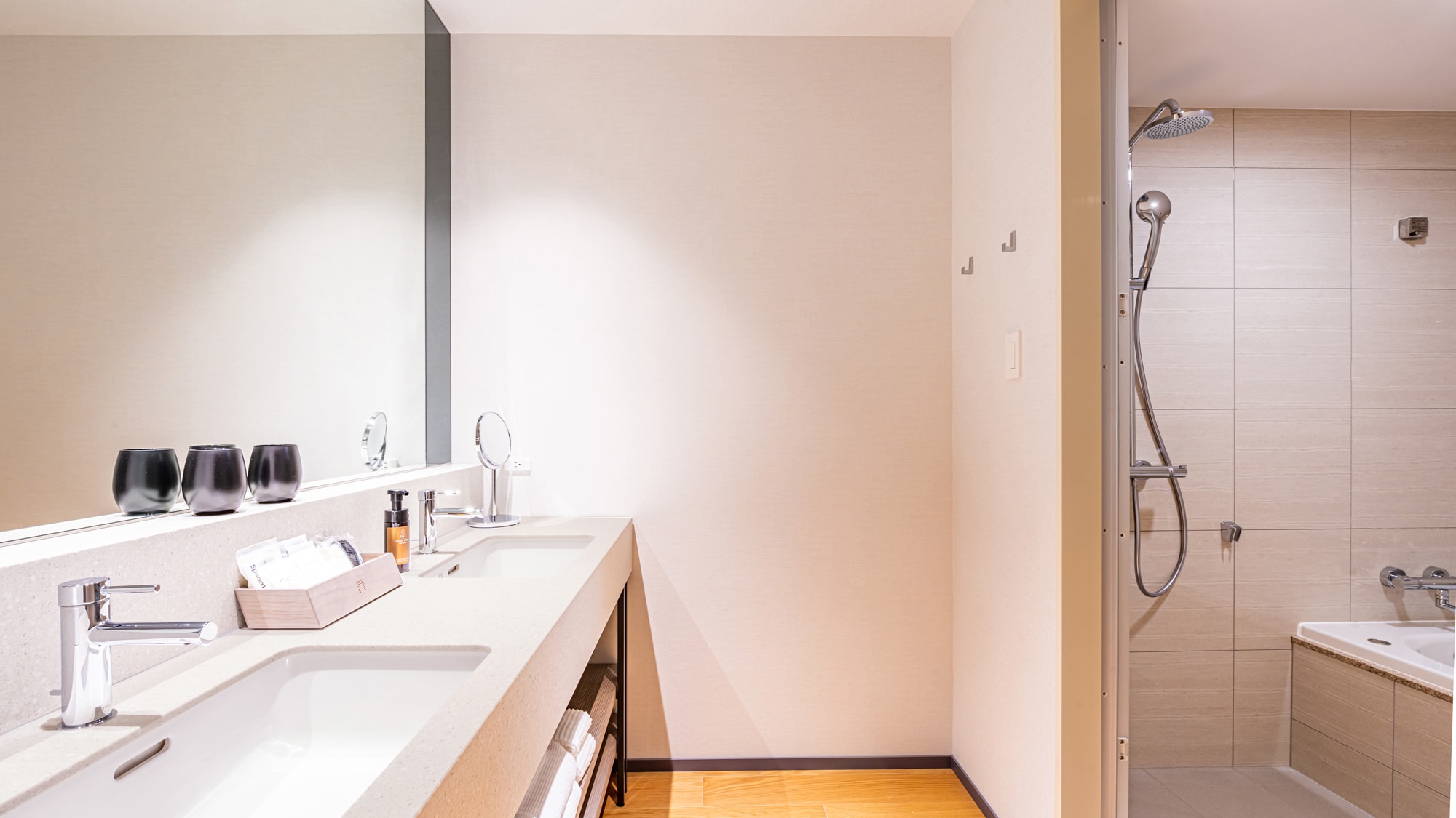 Grace Wide Twin (48 sqm)