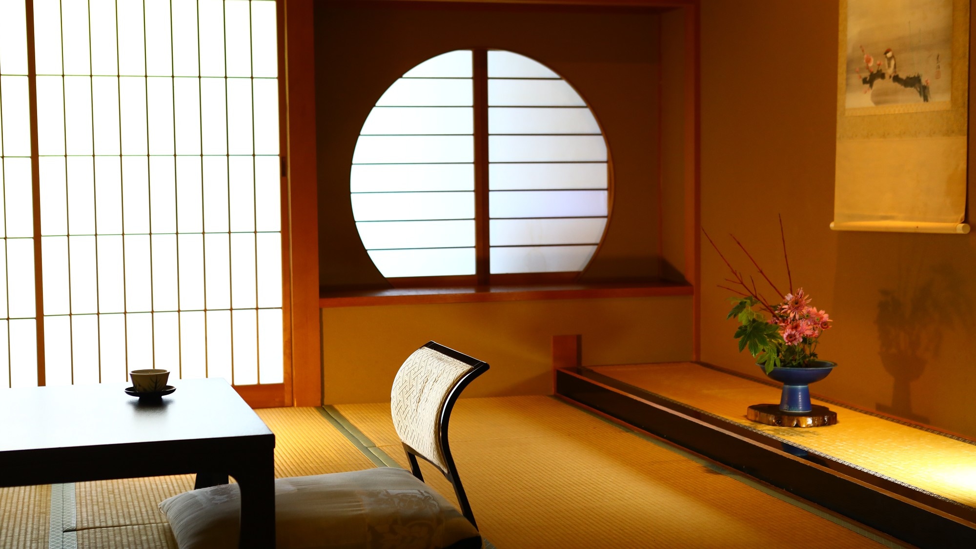 ◇ [Seiryuukan] Enjoy the luxury of your mind in a refined and elegant Japanese-style room, feeling the changing seasons, the light and shadows, and the voices and sounds of nature.