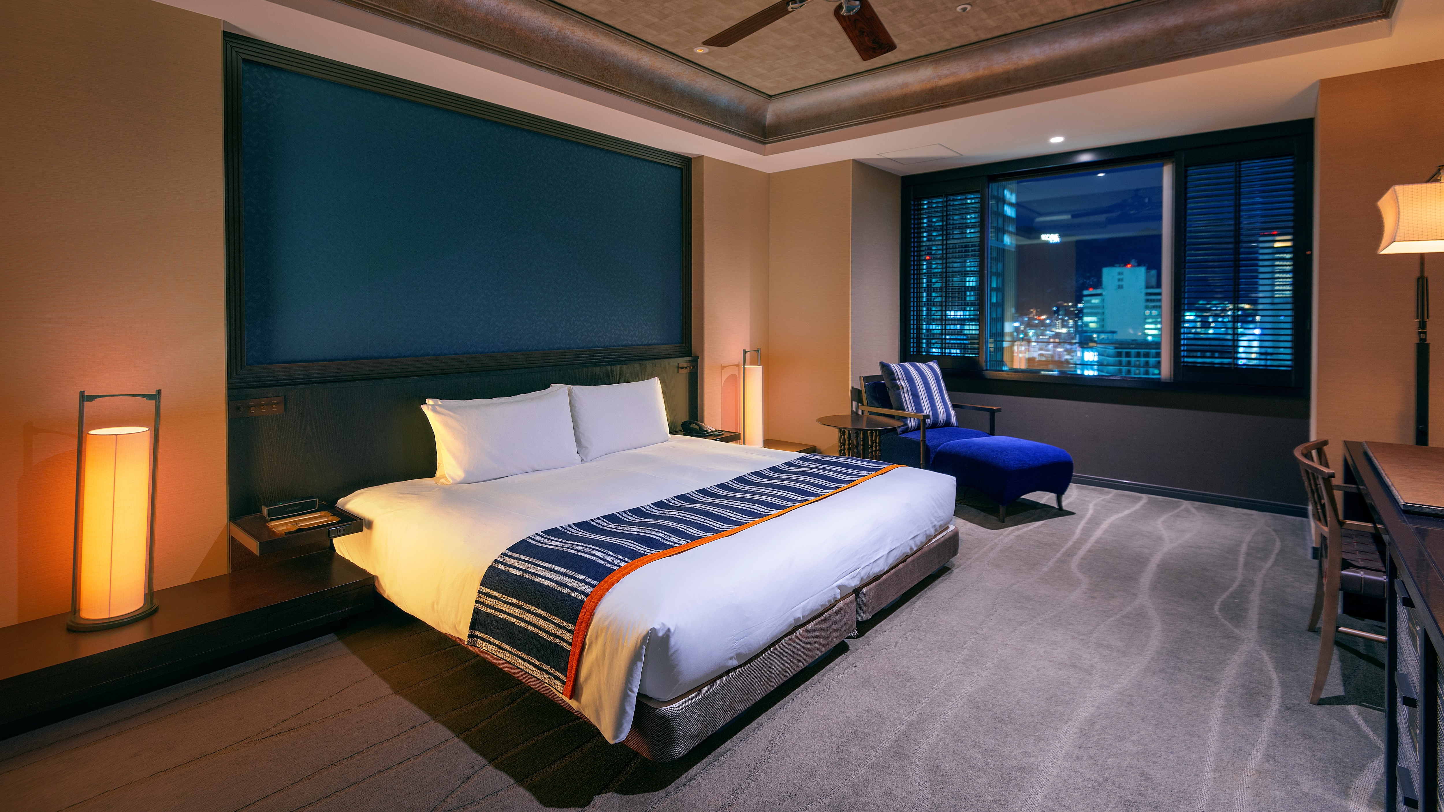 Executive King City View / High Floor / Minibar Free