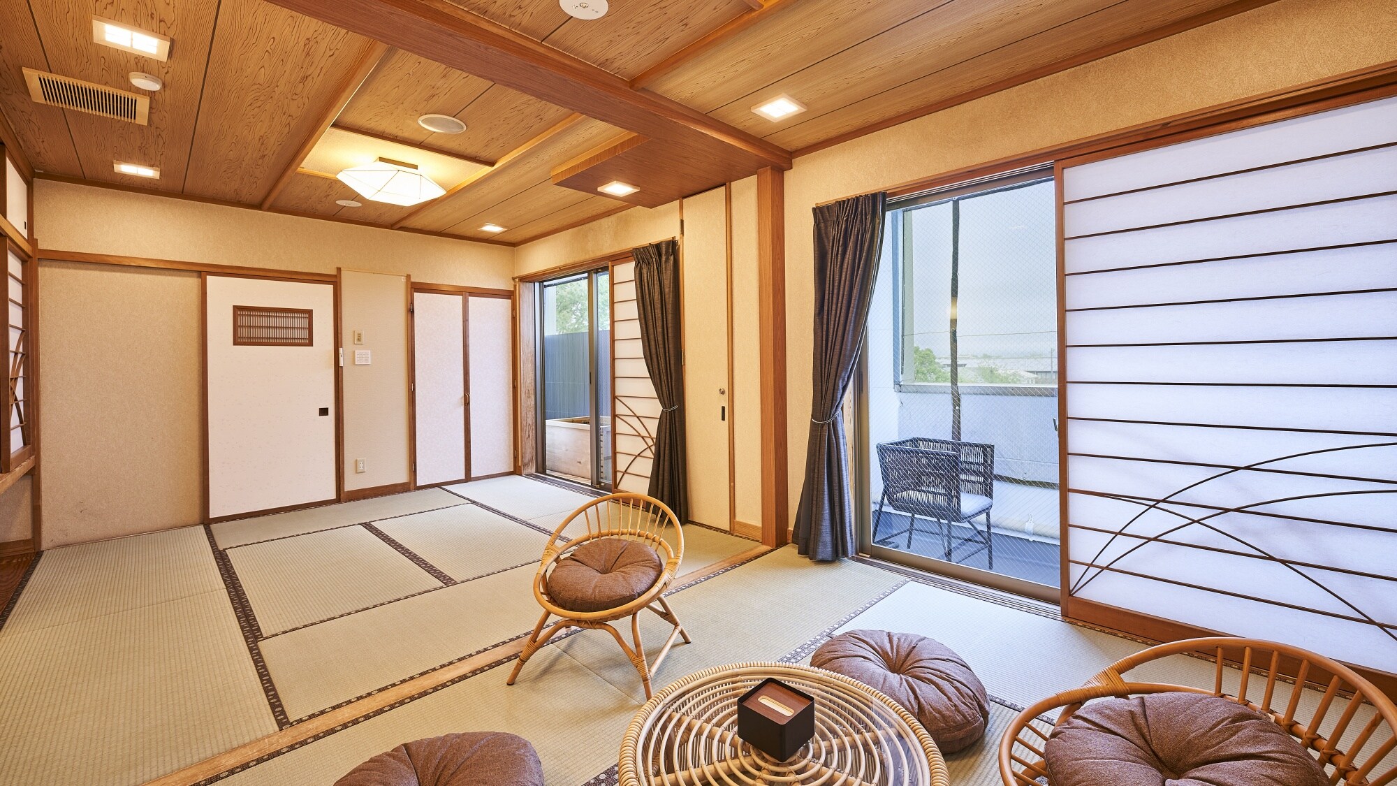 C type Japanese-style room [Unit bath + open-air bath]