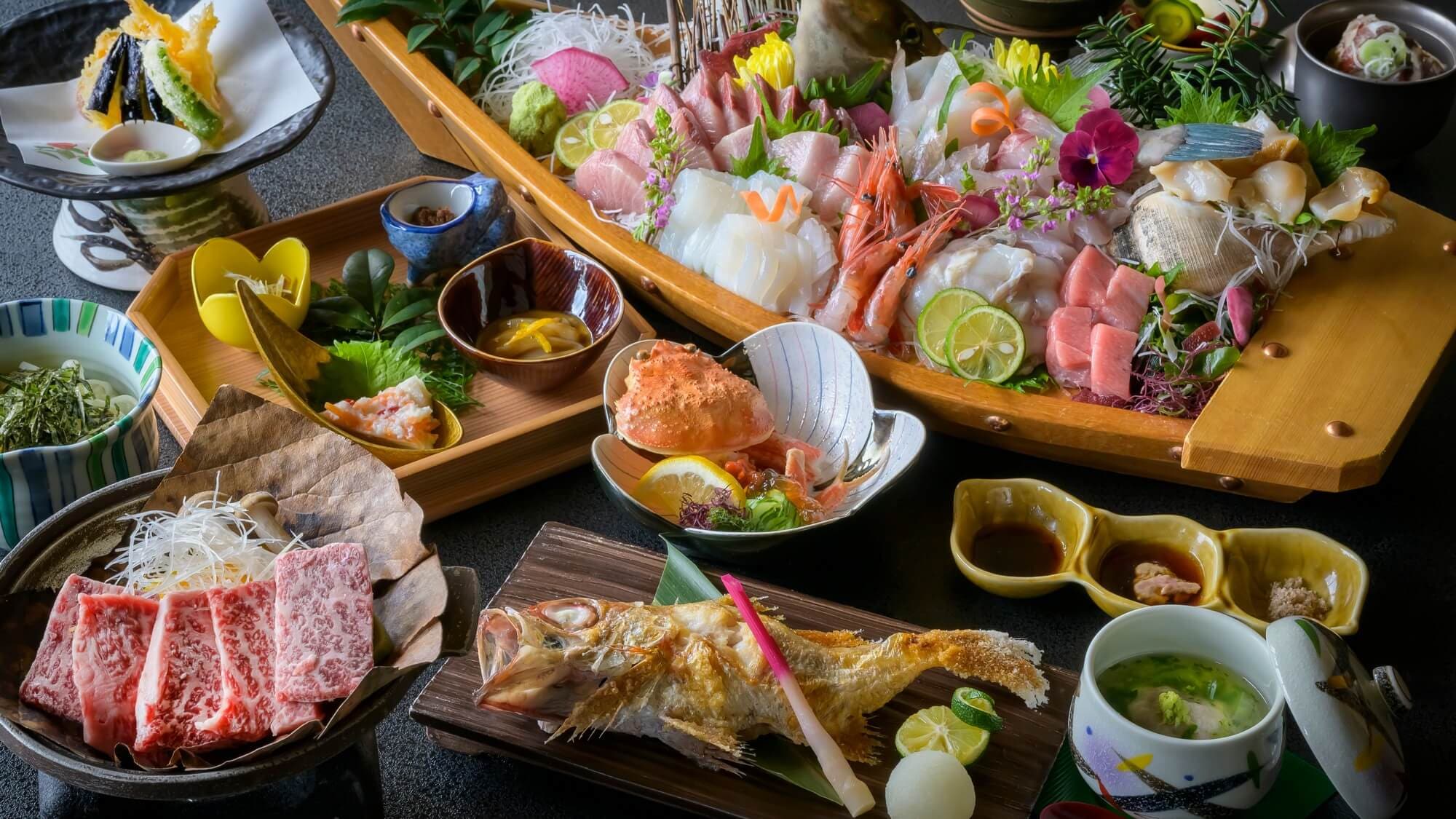 【朝日屋懷石】可以同時享用白身魚之王野狗黑和當地品牌冰見牛的豪華懷石料理。