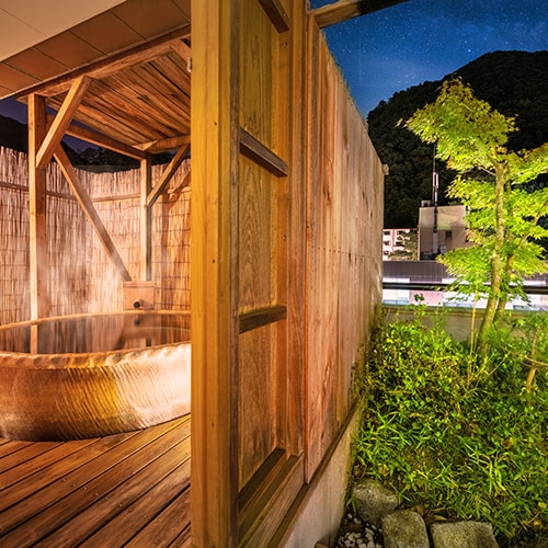 ■ [帶有直接從源頭流出的露天浴池]日式房間兩間■