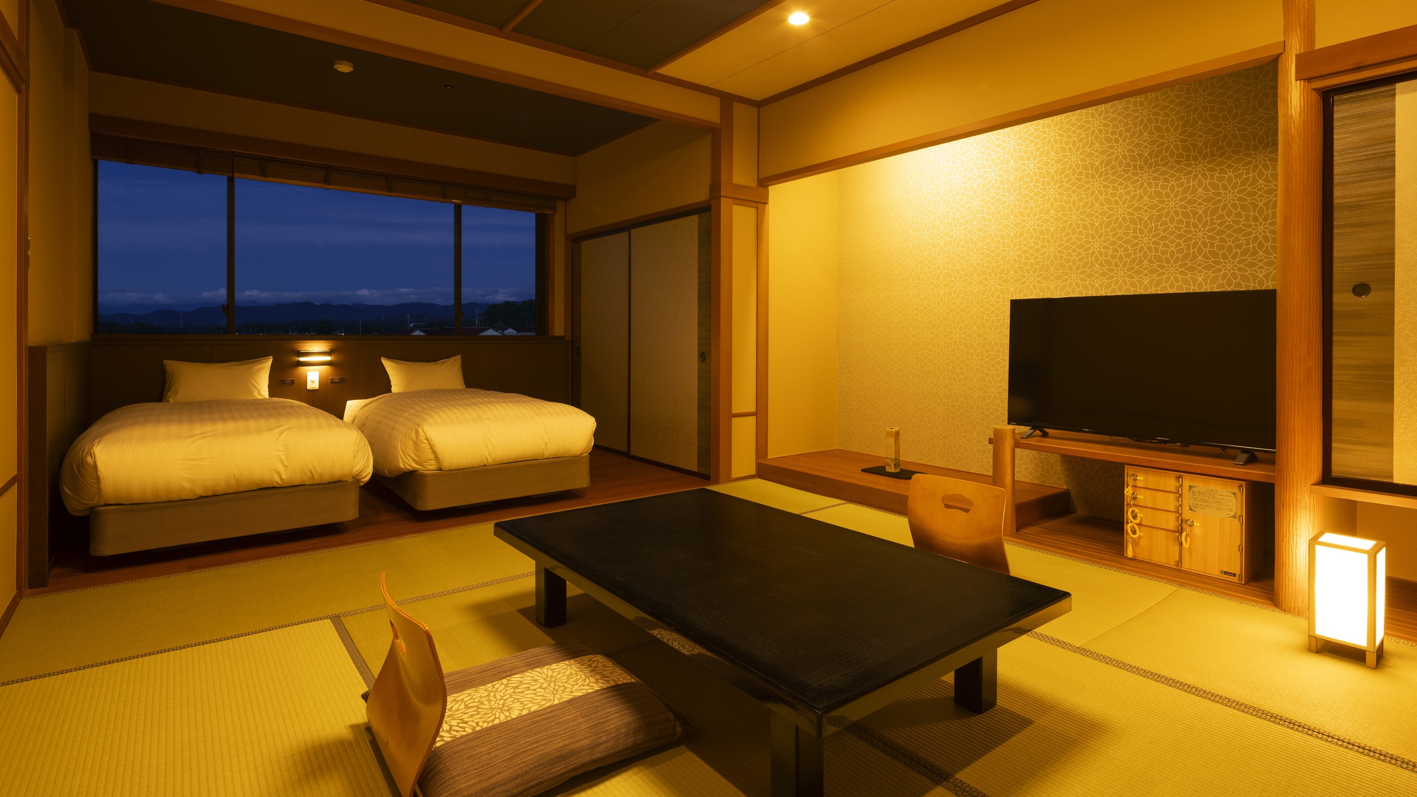 [Superior] Hakuun-no-Yakata: Room with bed (Japanese-style room, bath and toilet included) Non-smoking