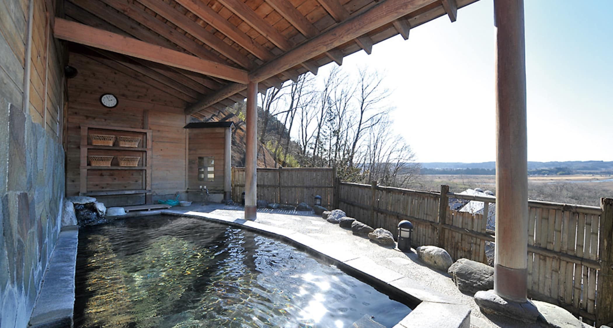 * Open-air bath with a view (chartered) You can go up the 70 steps, but the view is very beautiful.