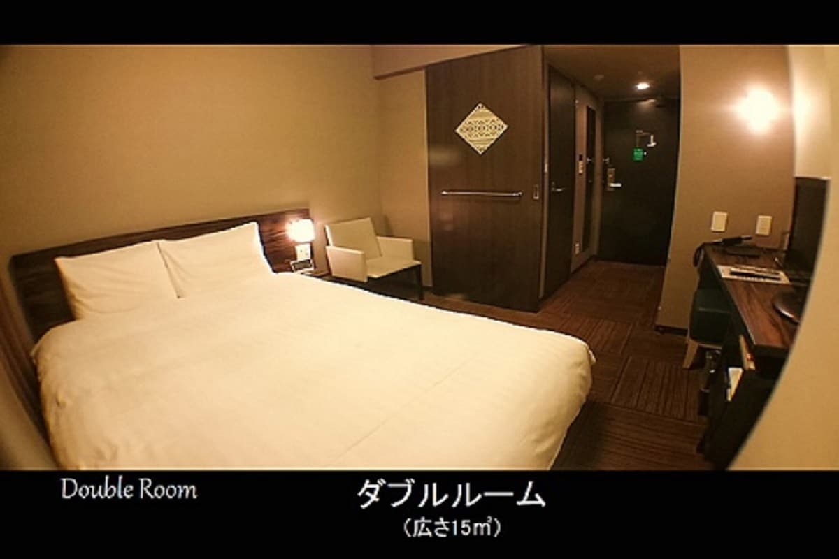 ■더블룸(15㎡) ■침대 사이즈 140×195 1대