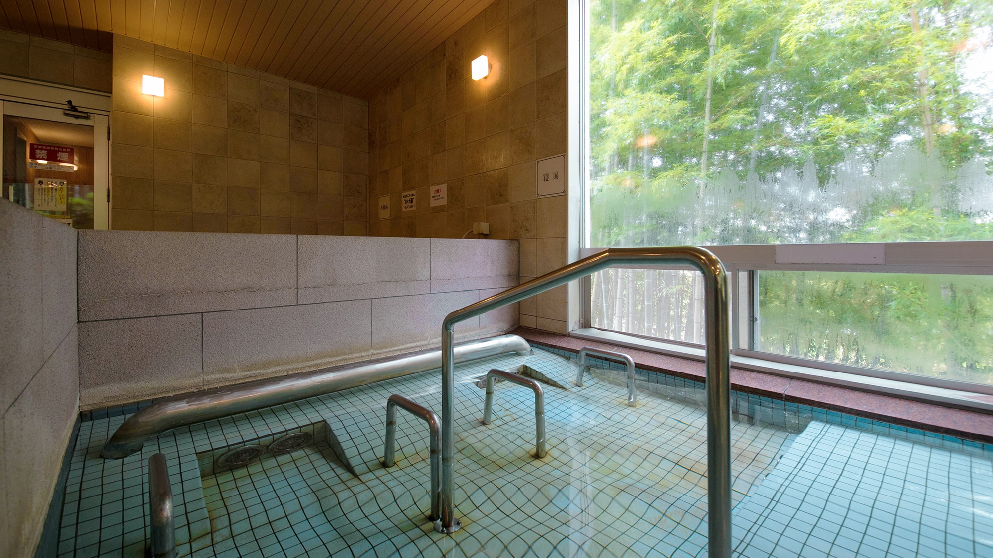 [大浴場-室內浴池-]