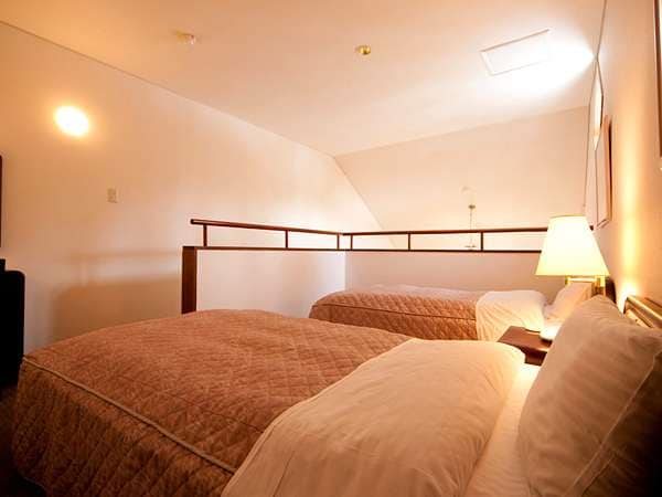 Tòa nhà ANNEX (Phòng Deluxe Suite)